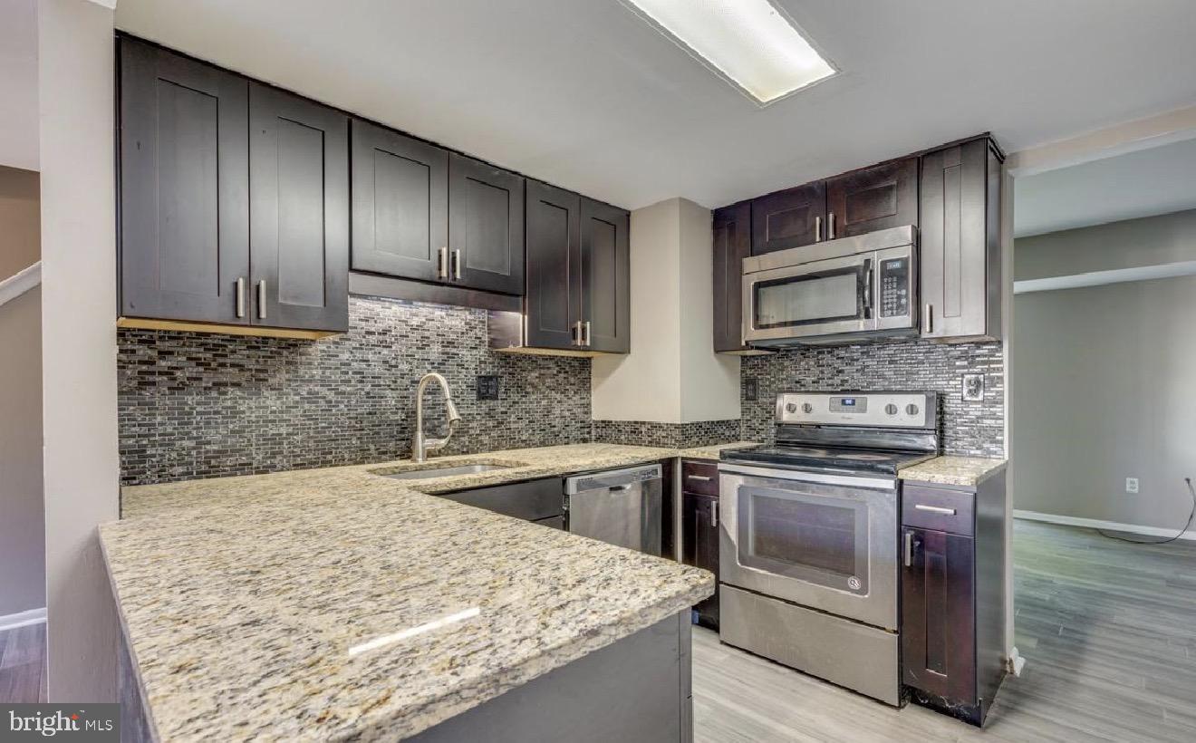 1112 ROWAND COURT