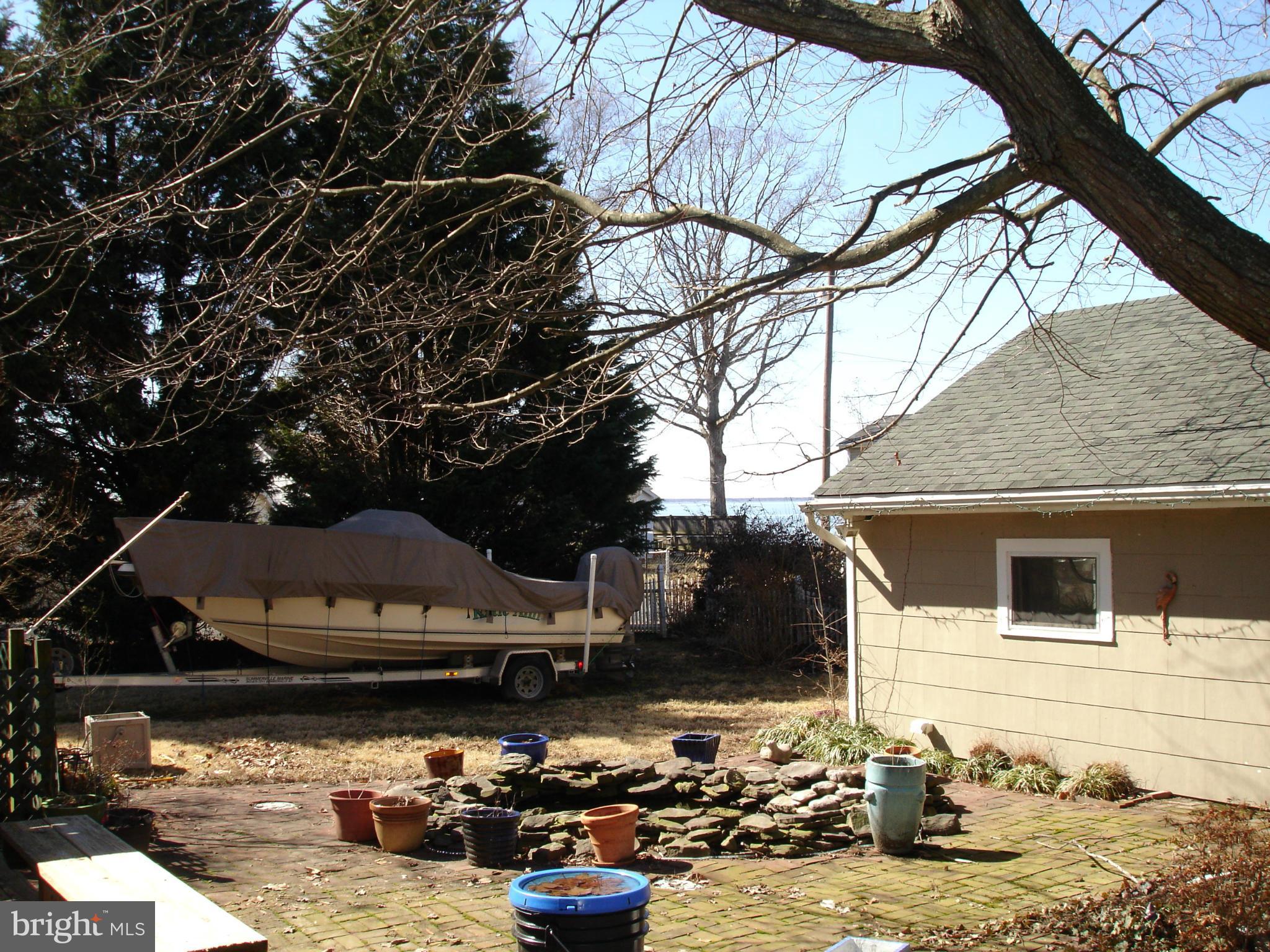 COBB ISLAND - Residential