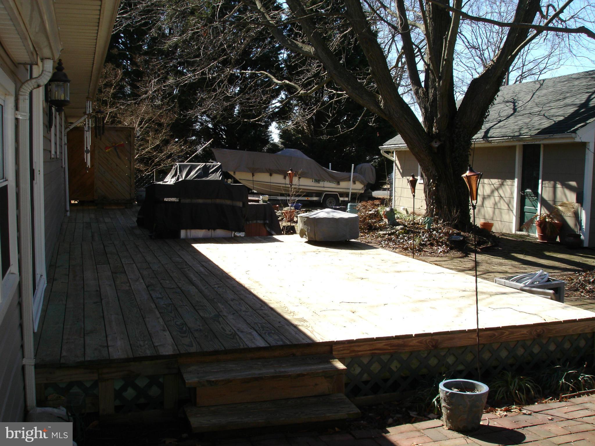 COBB ISLAND - Residential