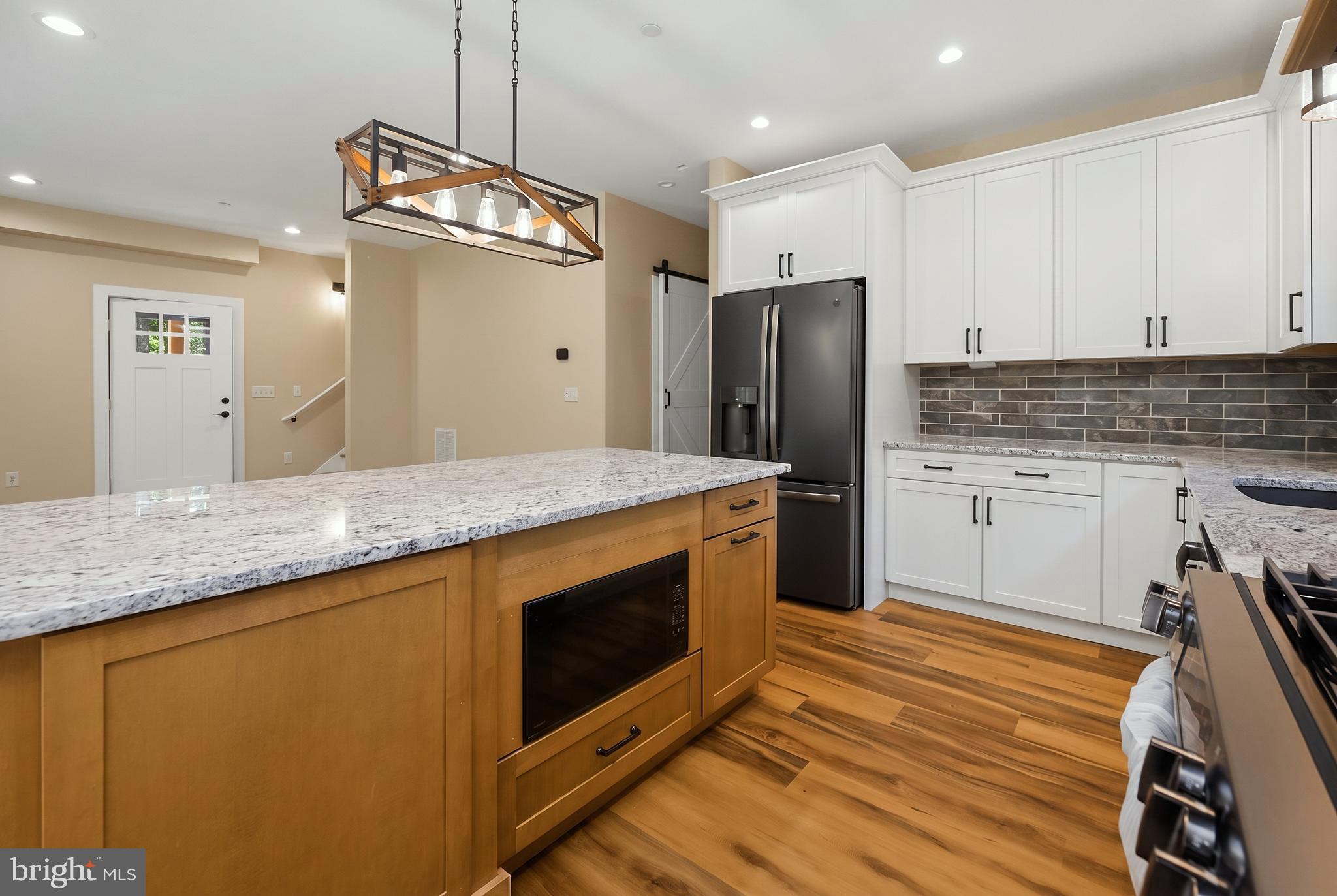15 BYRAN DR