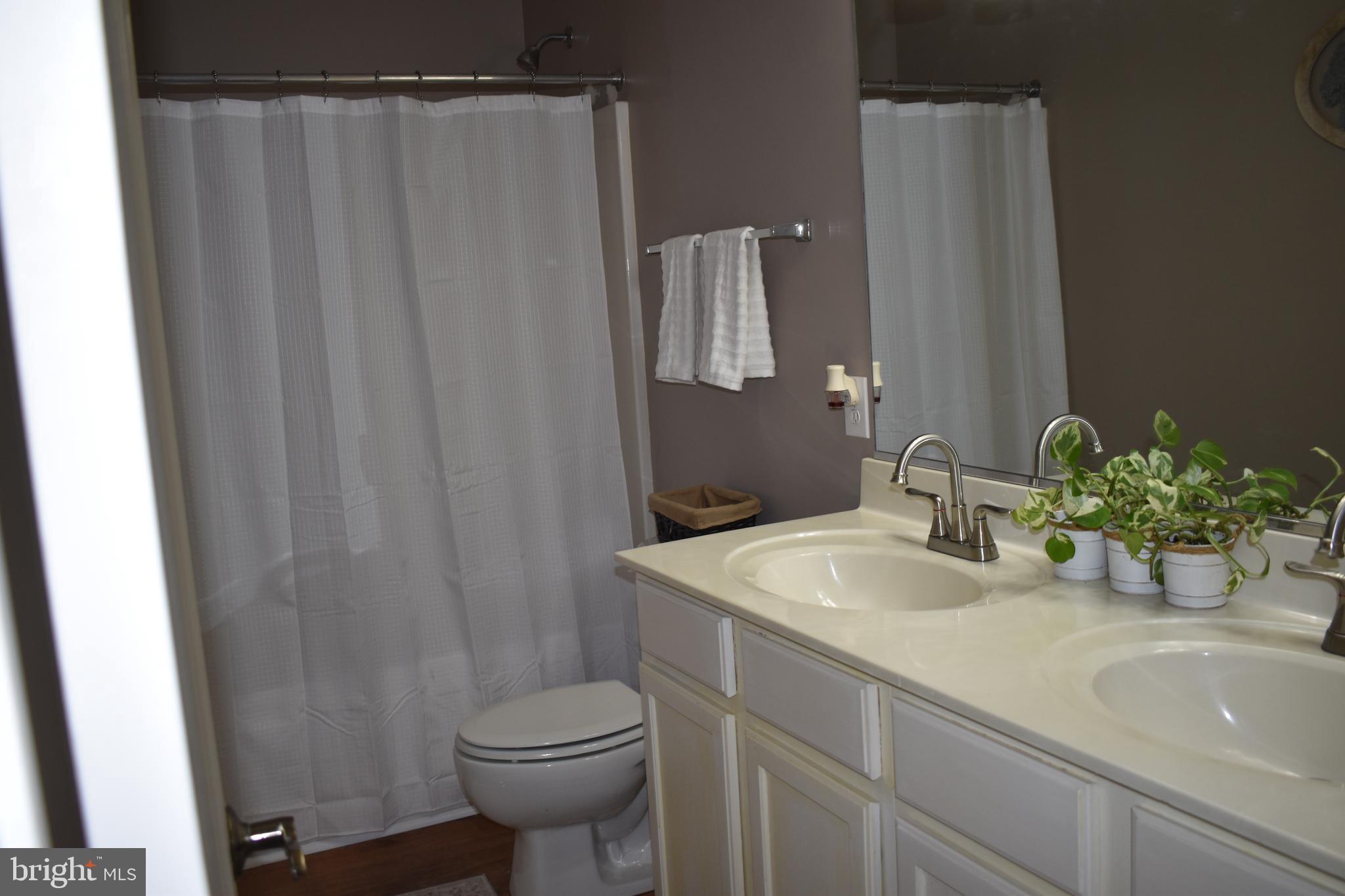 VIRGINIA PINES - Residential