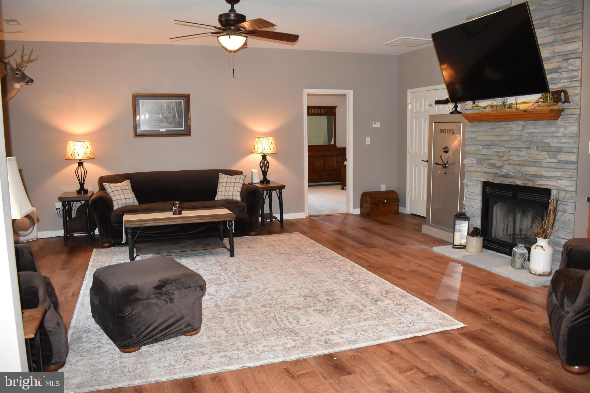 VIRGINIA PINES - Residential