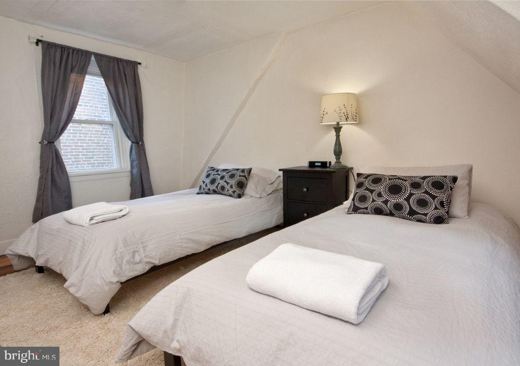 WASHINGTON SQ WEST - Residential Lease