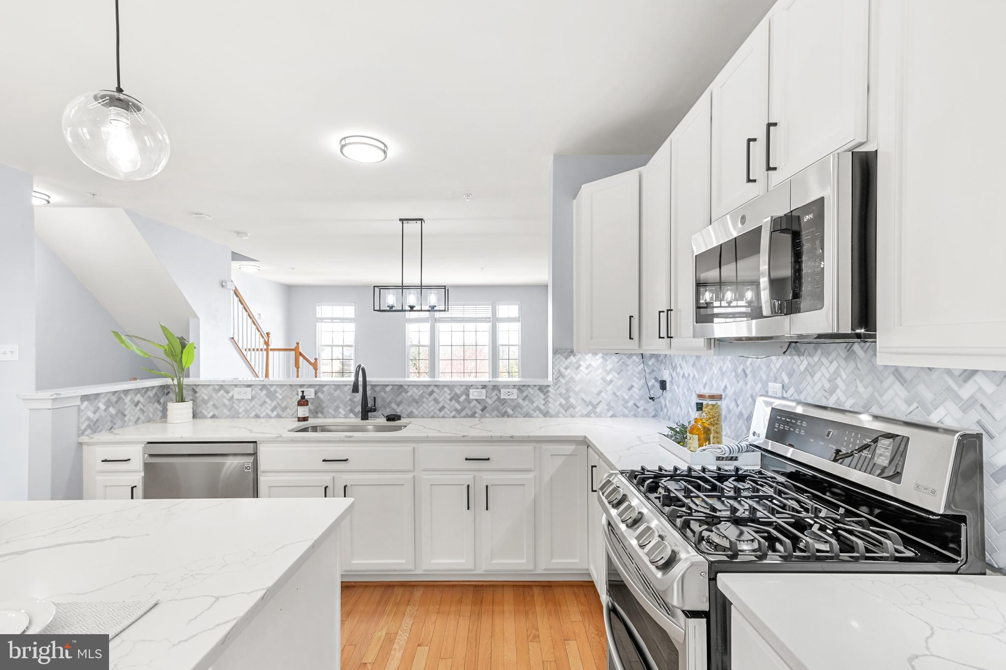 OVERLOOK - Residential Lease