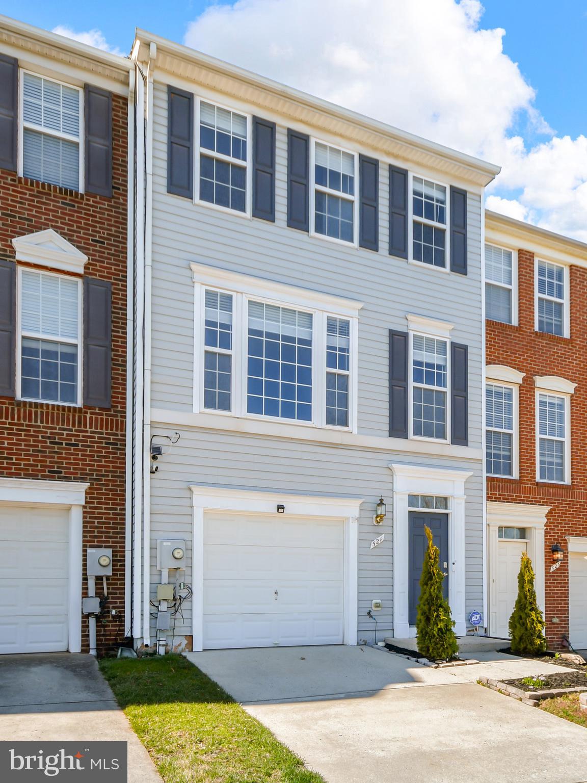 OVERLOOK - Residential Lease