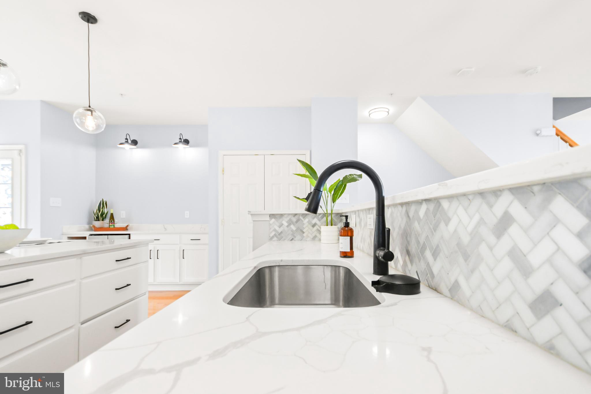 OVERLOOK - Residential Lease