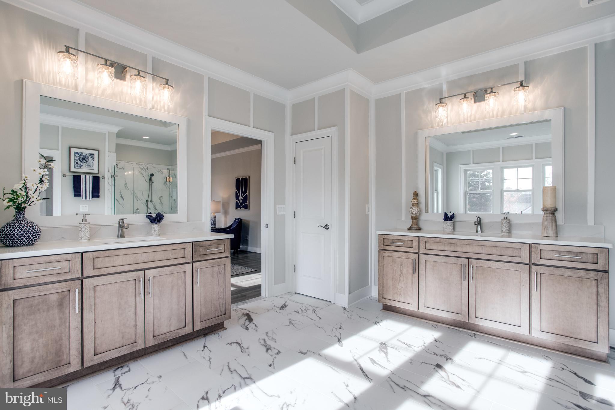 WEST VIENNA WOODS - Residential