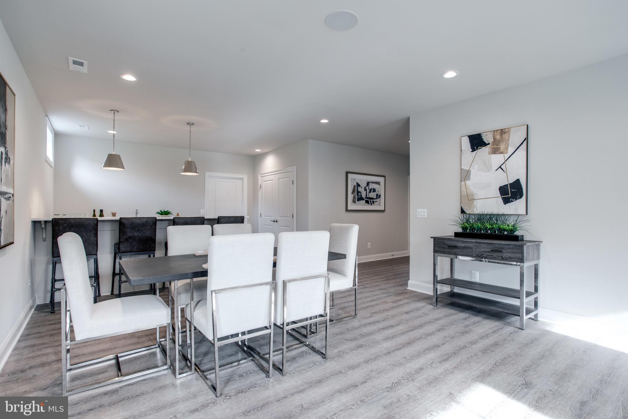 WEST VIENNA WOODS - Residential