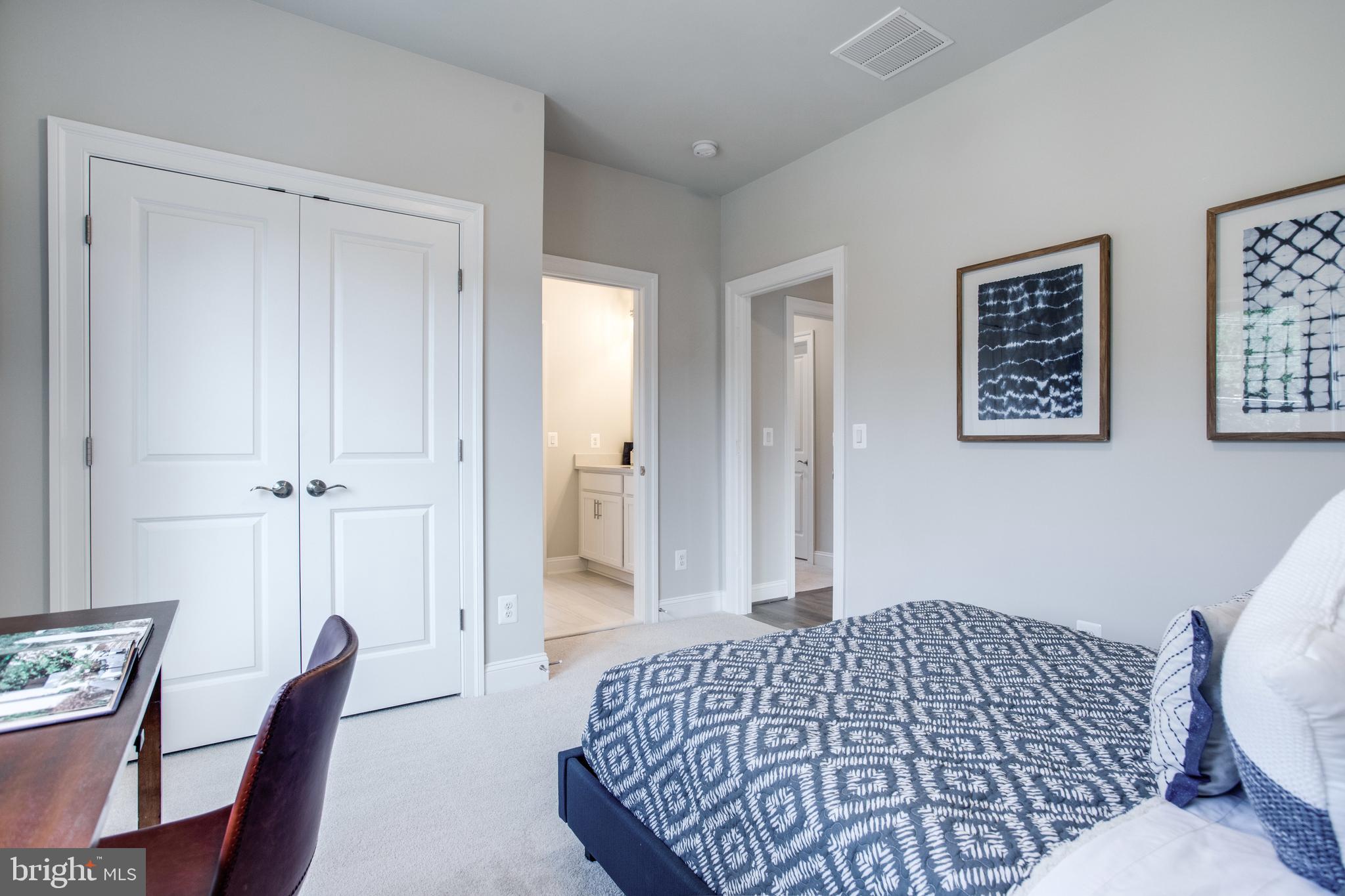 WEST VIENNA WOODS - Residential