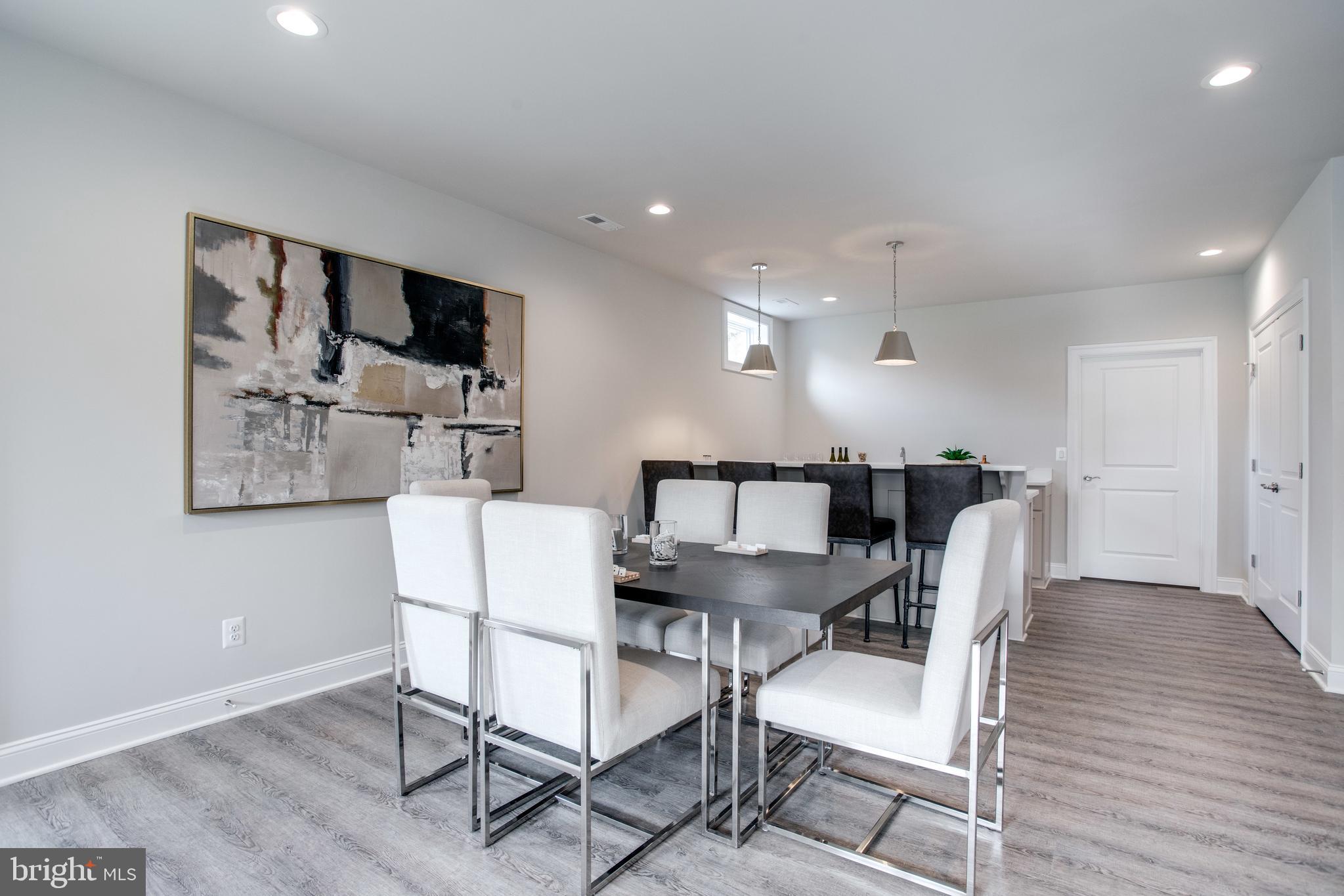 WEST VIENNA WOODS - Residential