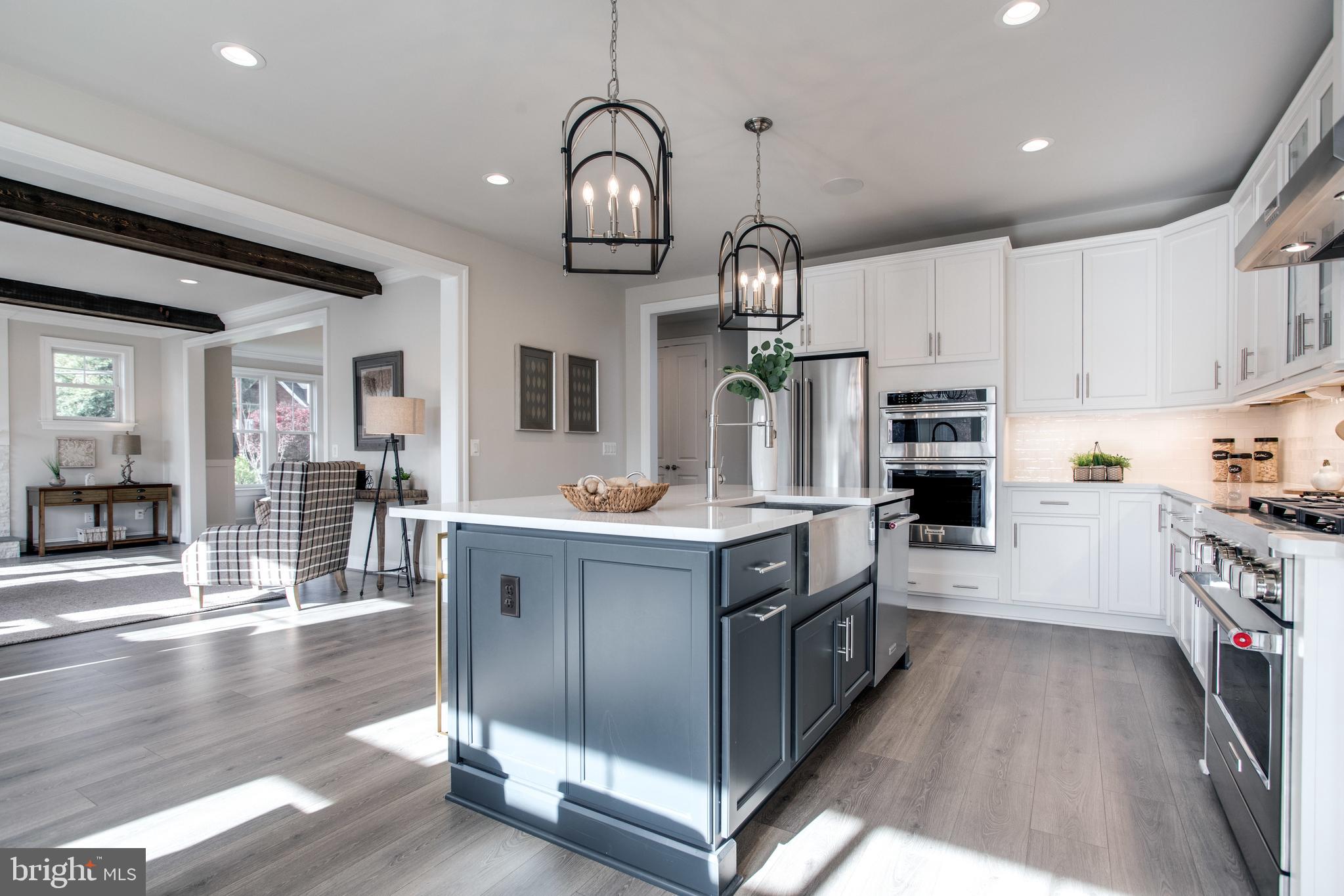 WEST VIENNA WOODS - Residential