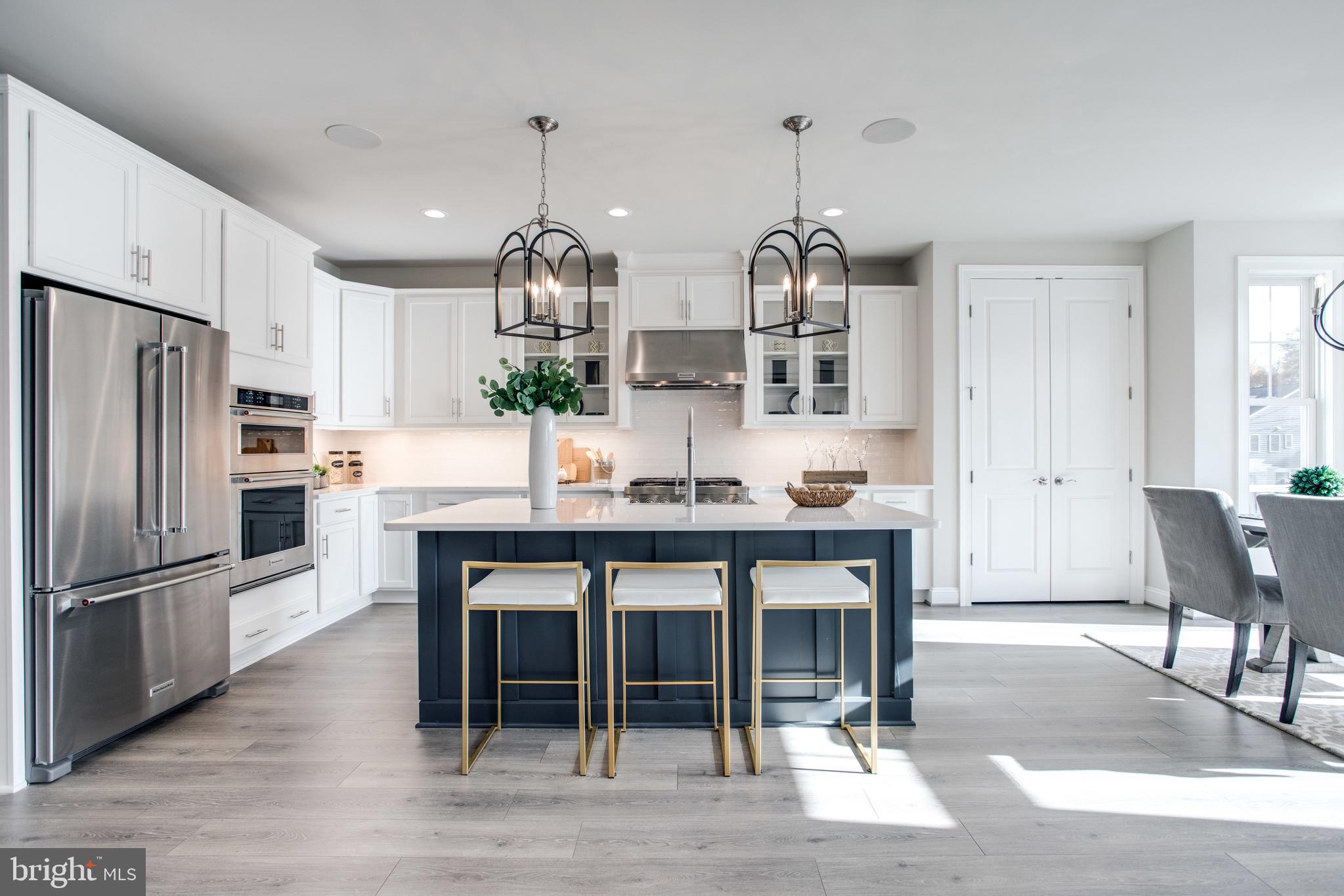 WEST VIENNA WOODS - Residential