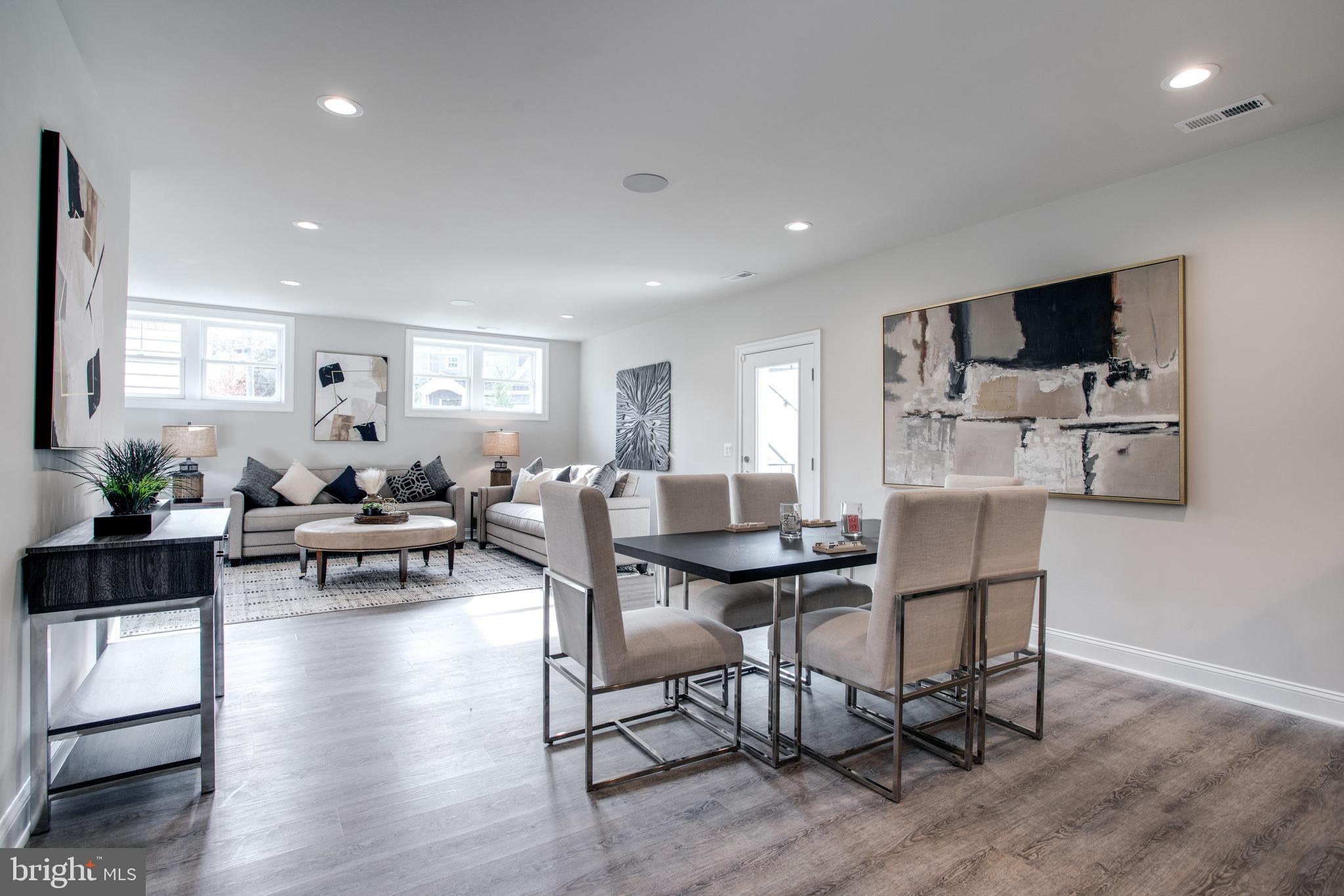 WEST VIENNA WOODS - Residential