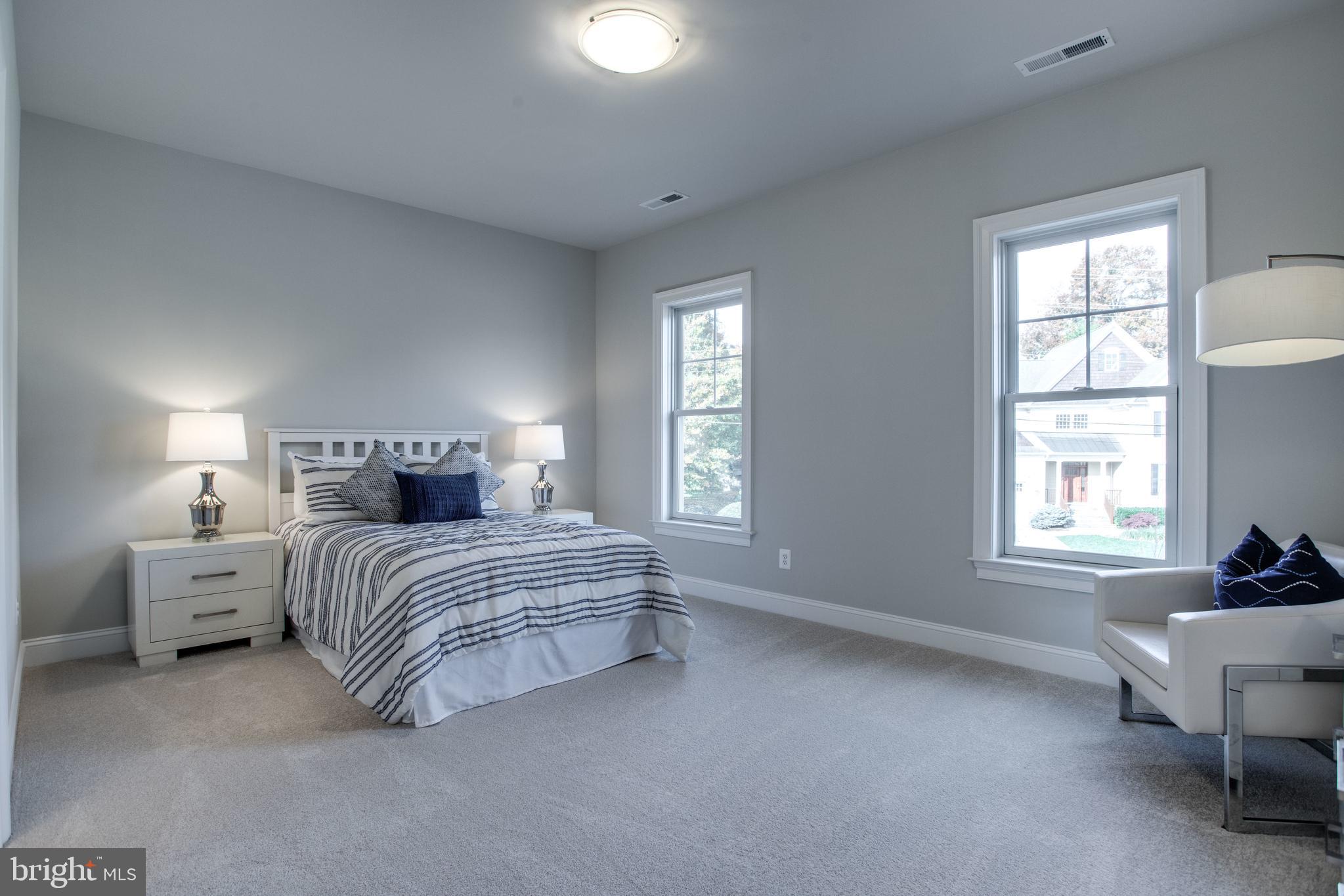 WEST VIENNA WOODS - Residential