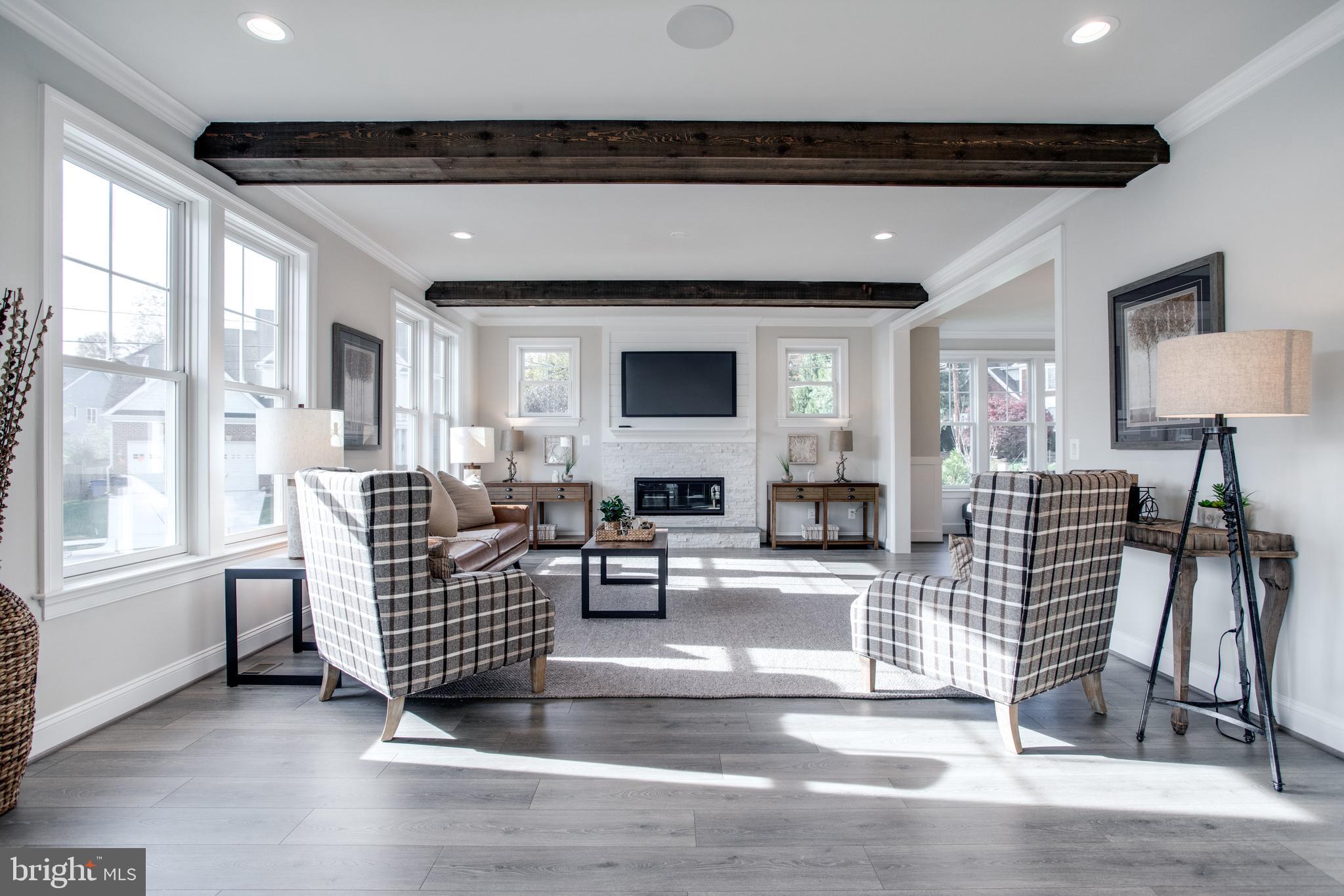 WEST VIENNA WOODS - Residential