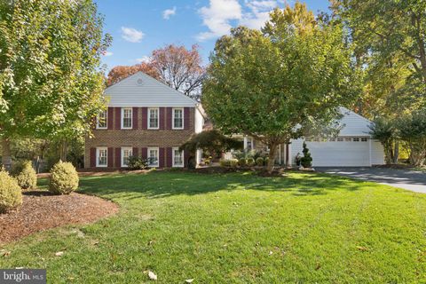 Photo of 1507 Laurel Hill Road, VIENNA, VA 22182 (MLS # VAFX2274994) Photo of 1507 Laurel Hill Road, VIENNA, VA 22182 (MLS # VAFX2274994)