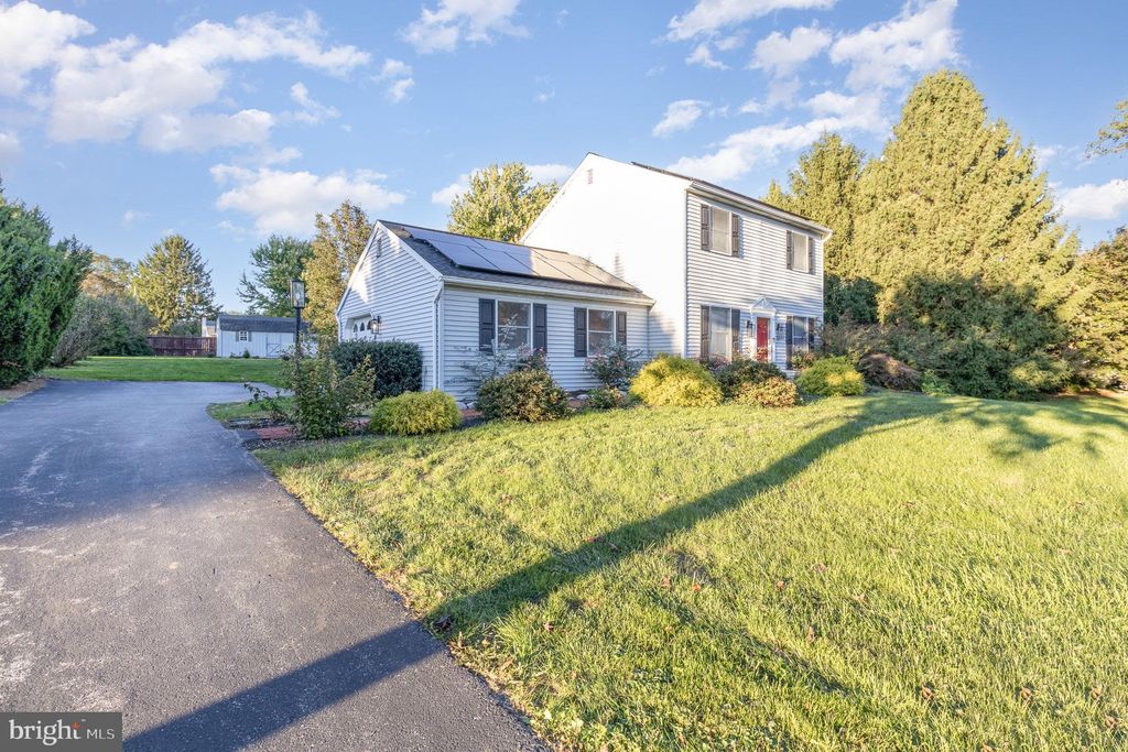 Photo of 1309 Bunny View Drive, Lititz, PA 17543 (MLS # PALA2059194)