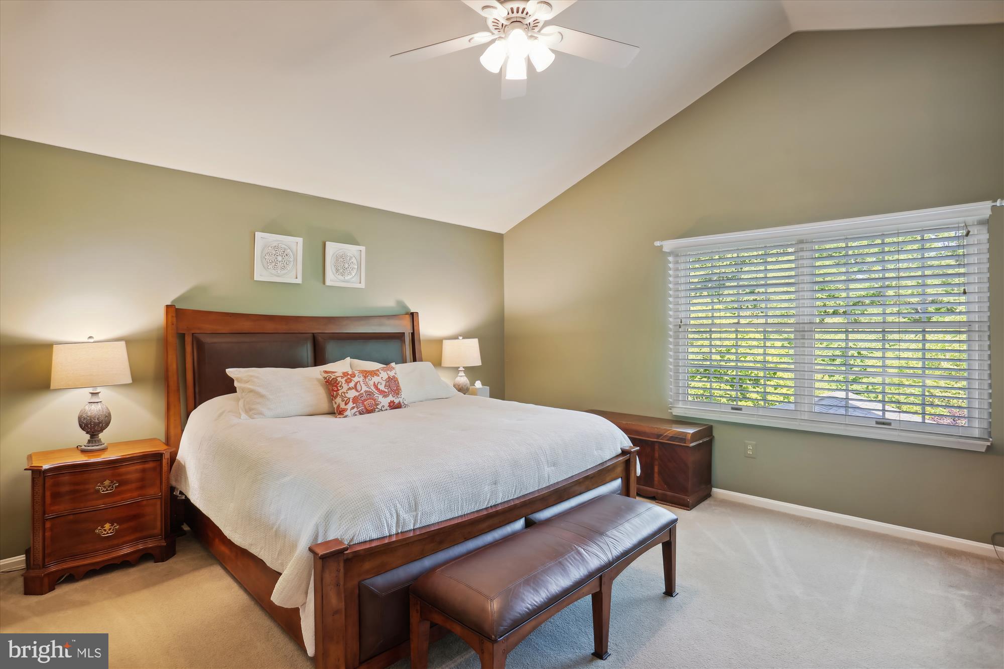 QUINCE ORCHARD ESTATES - Residential