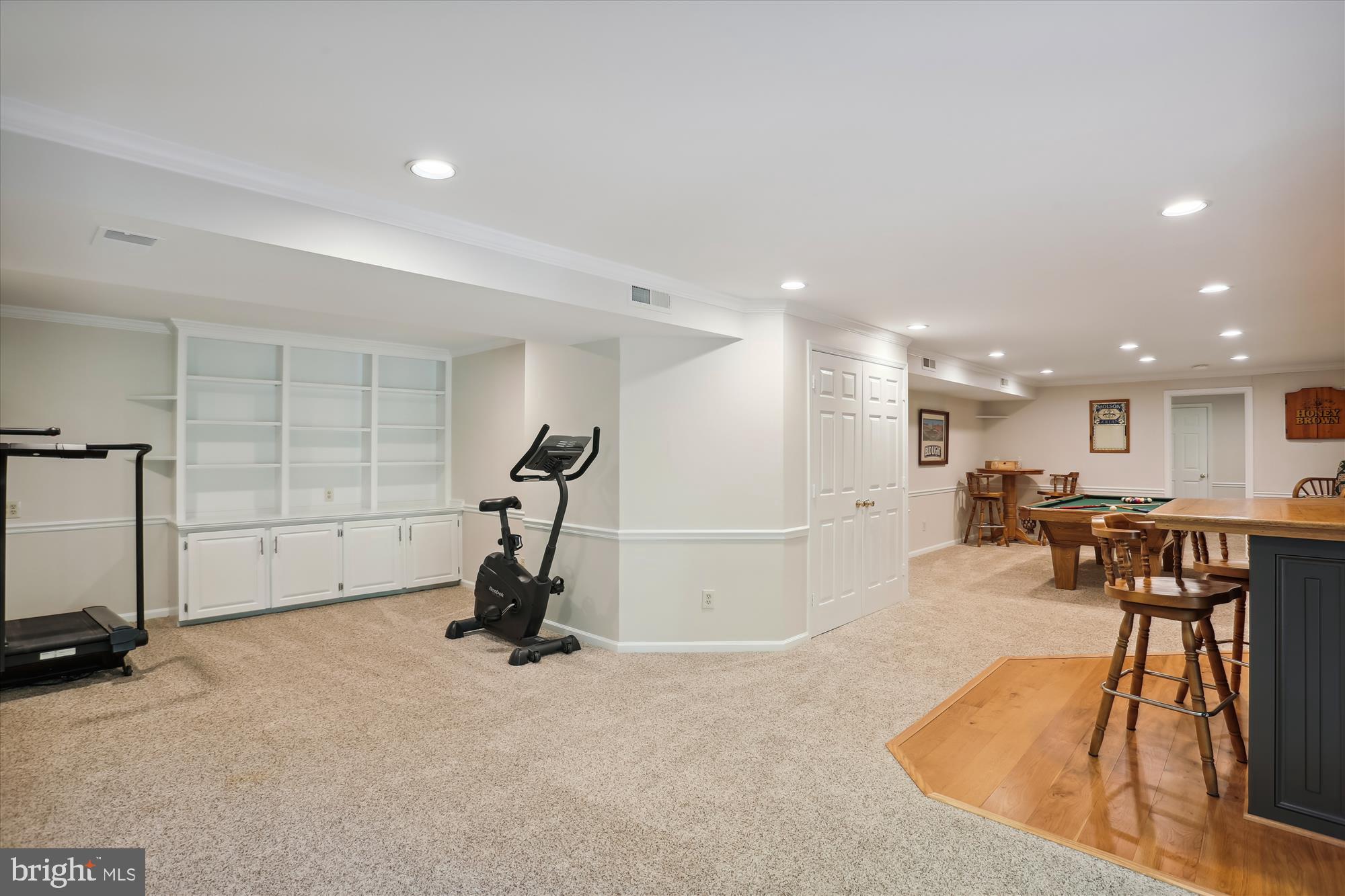 QUINCE ORCHARD ESTATES - Residential