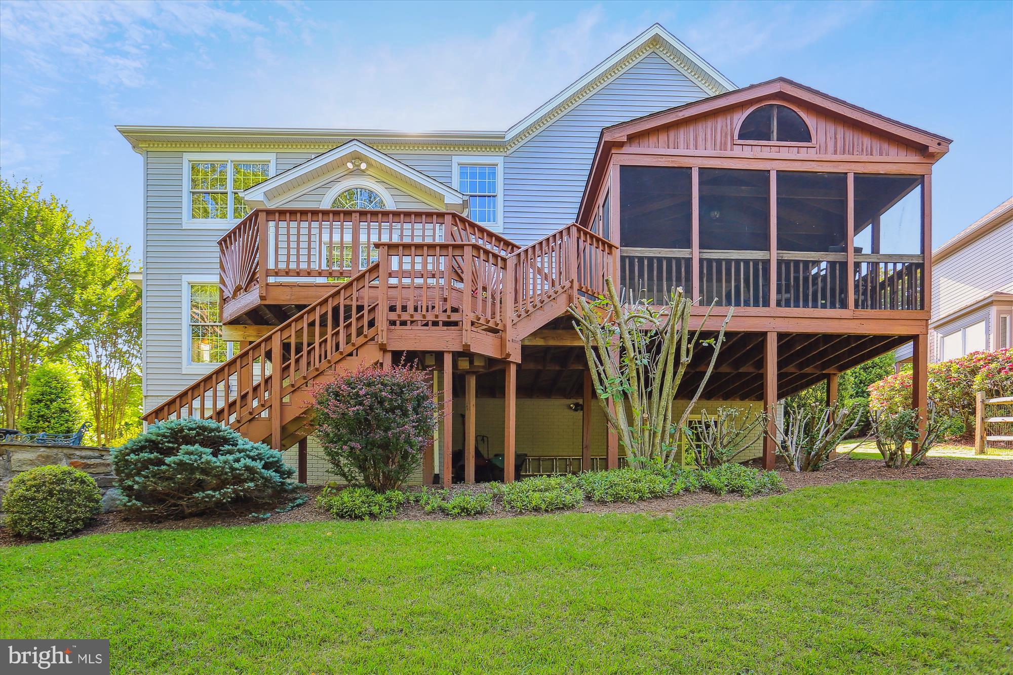 QUINCE ORCHARD ESTATES - Residential