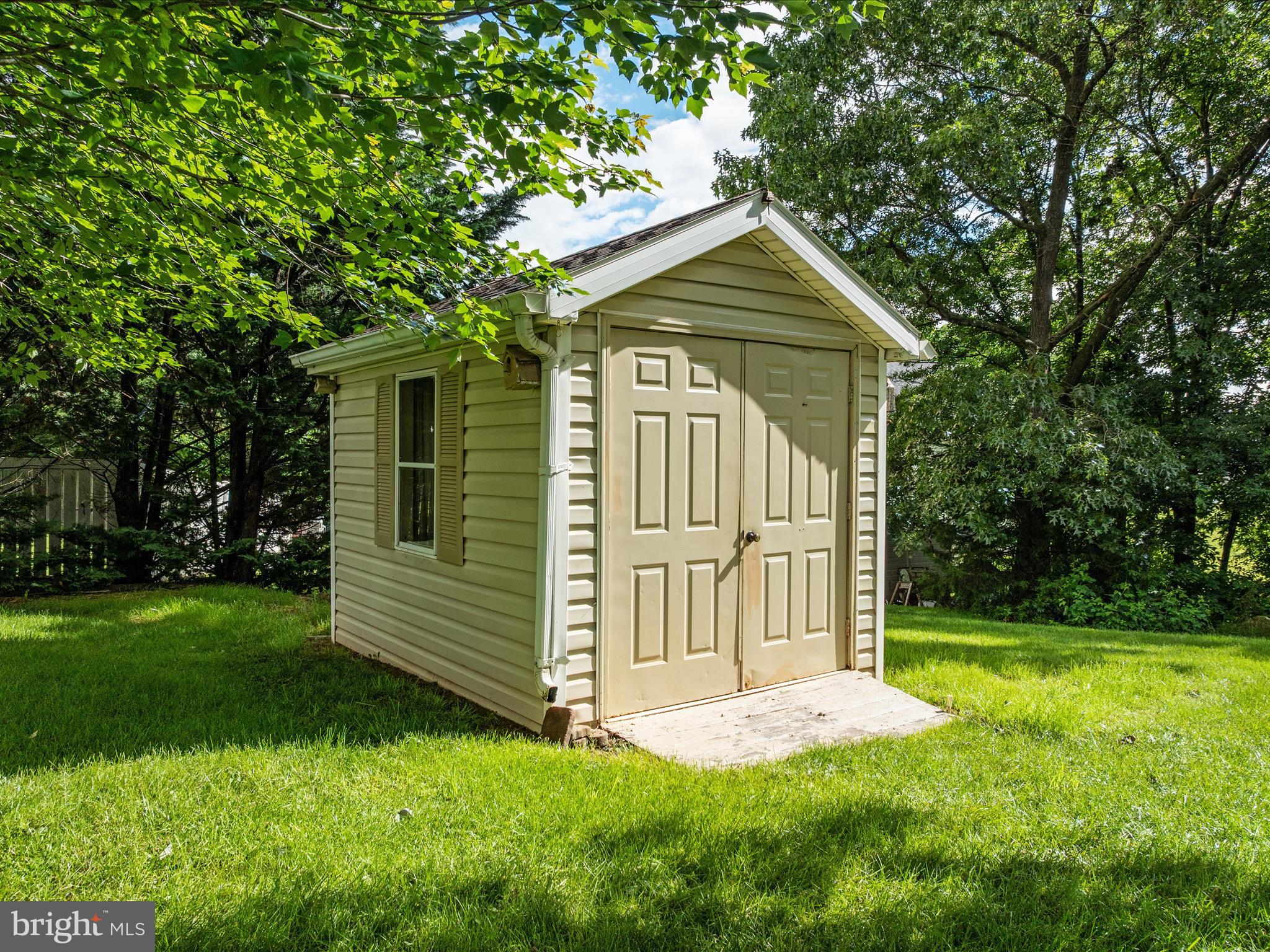 MADISON HEIGHTS - Residential