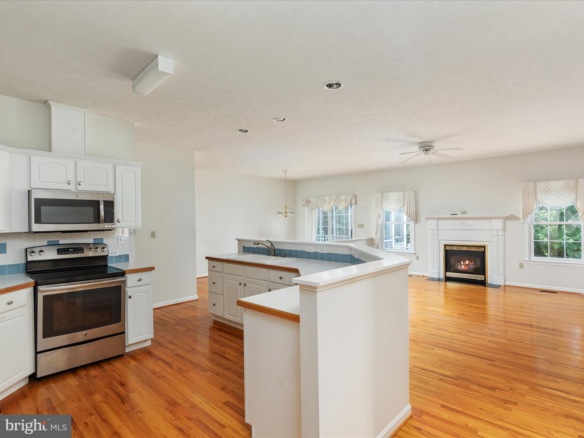 MADISON HEIGHTS - Residential