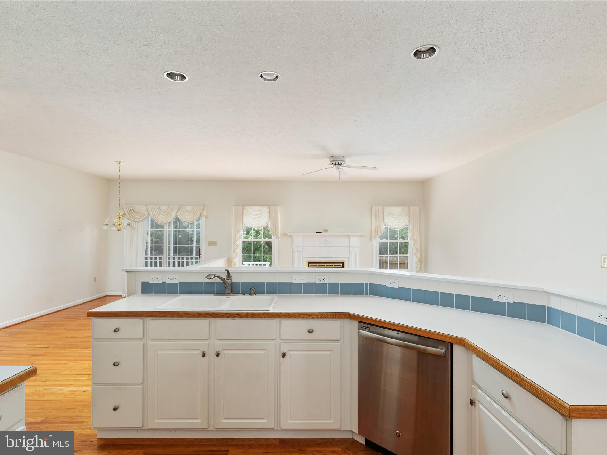 MADISON HEIGHTS - Residential