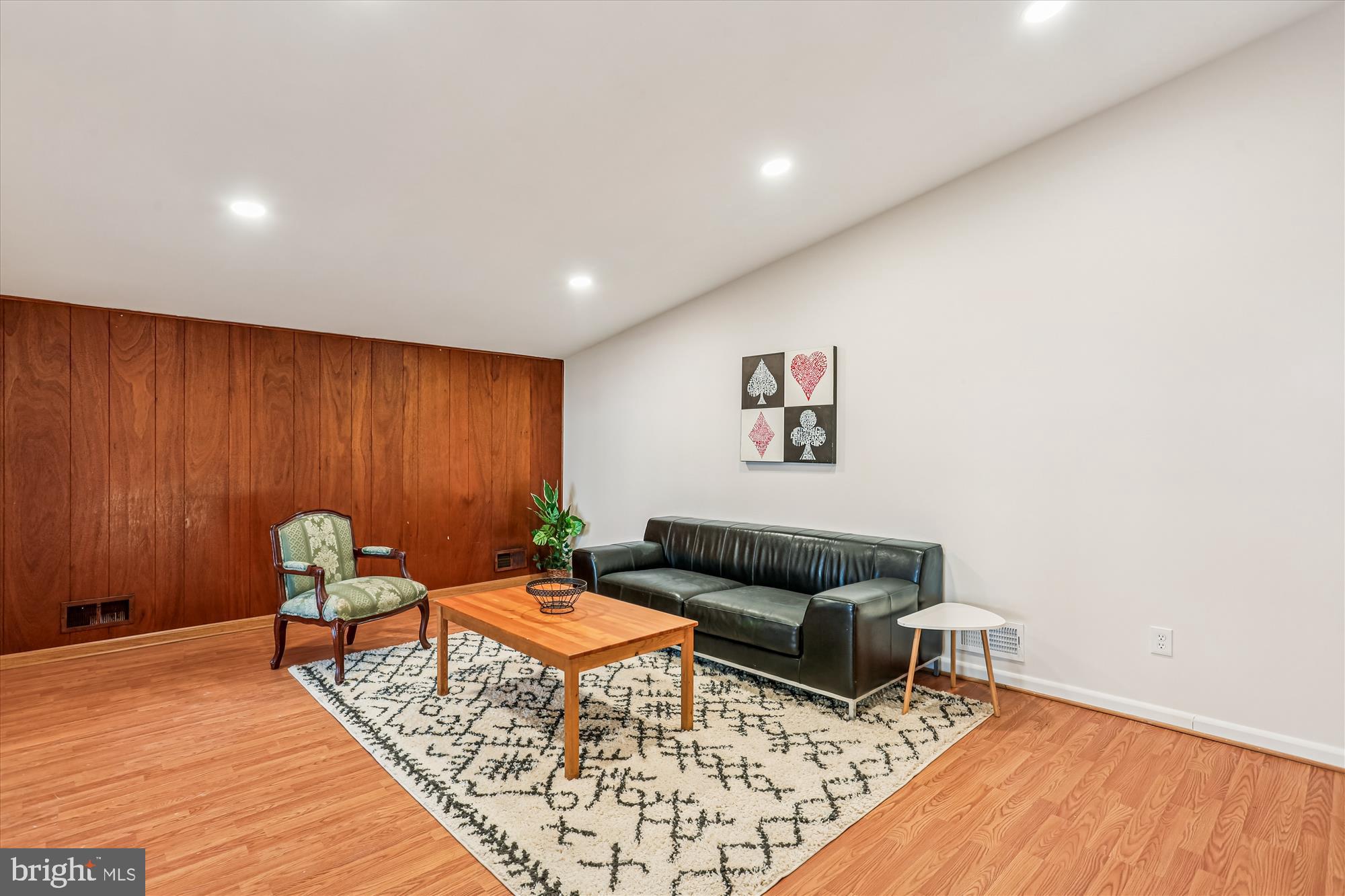 KEMP MILL ESTATES - Residential