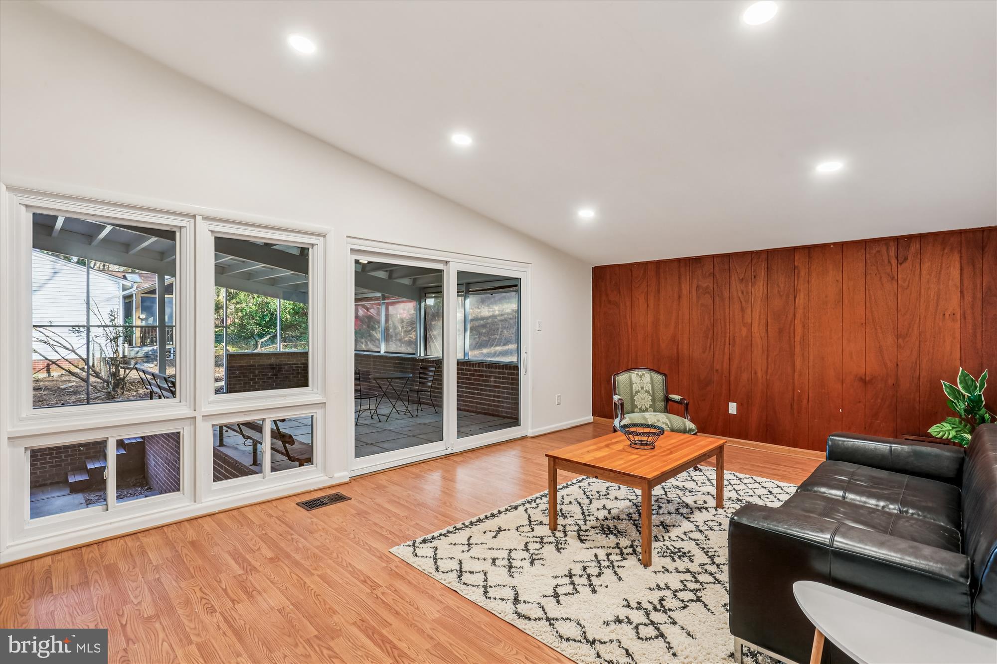 KEMP MILL ESTATES - Residential