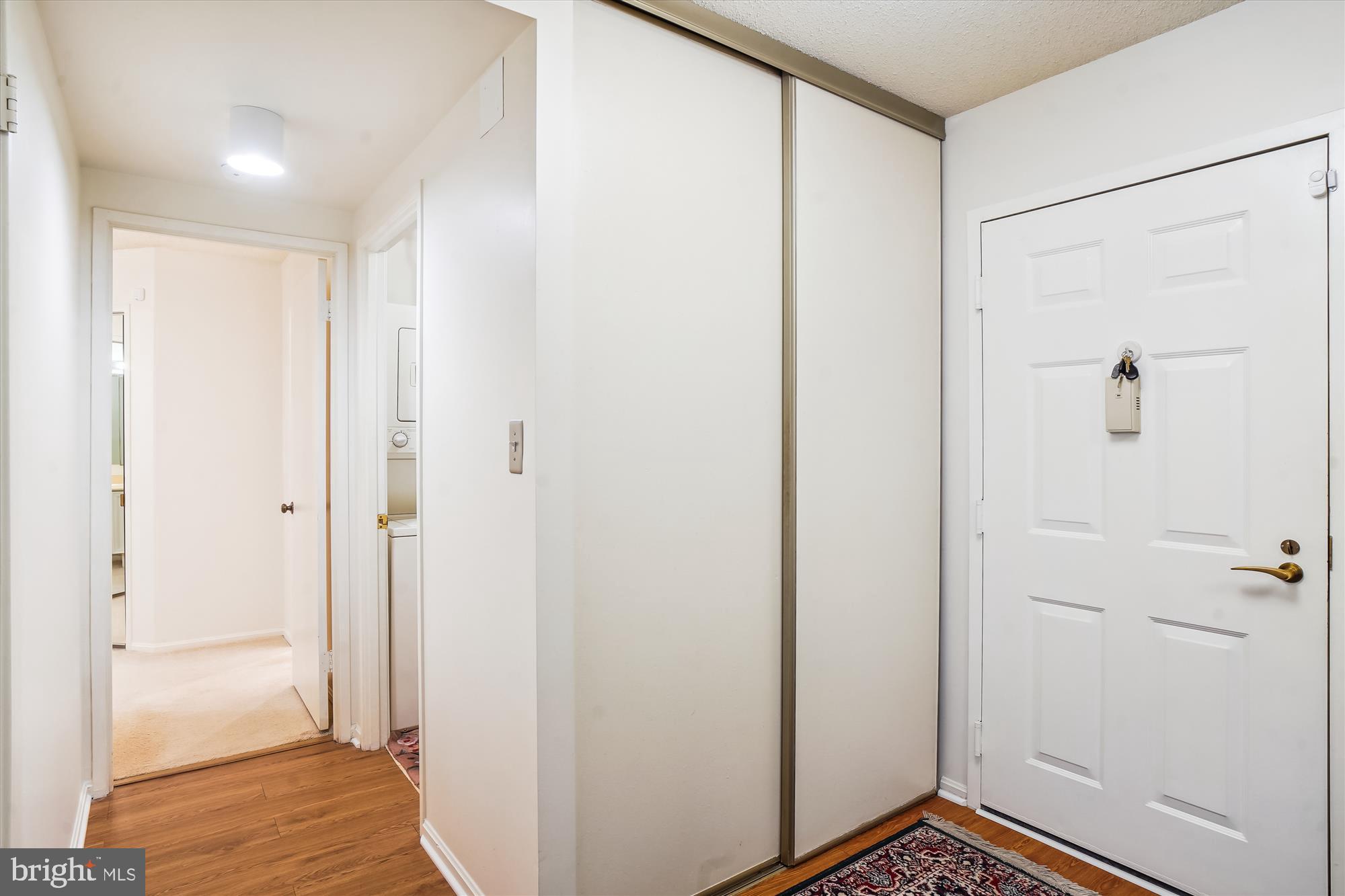 LEISURE WORLD - Residential