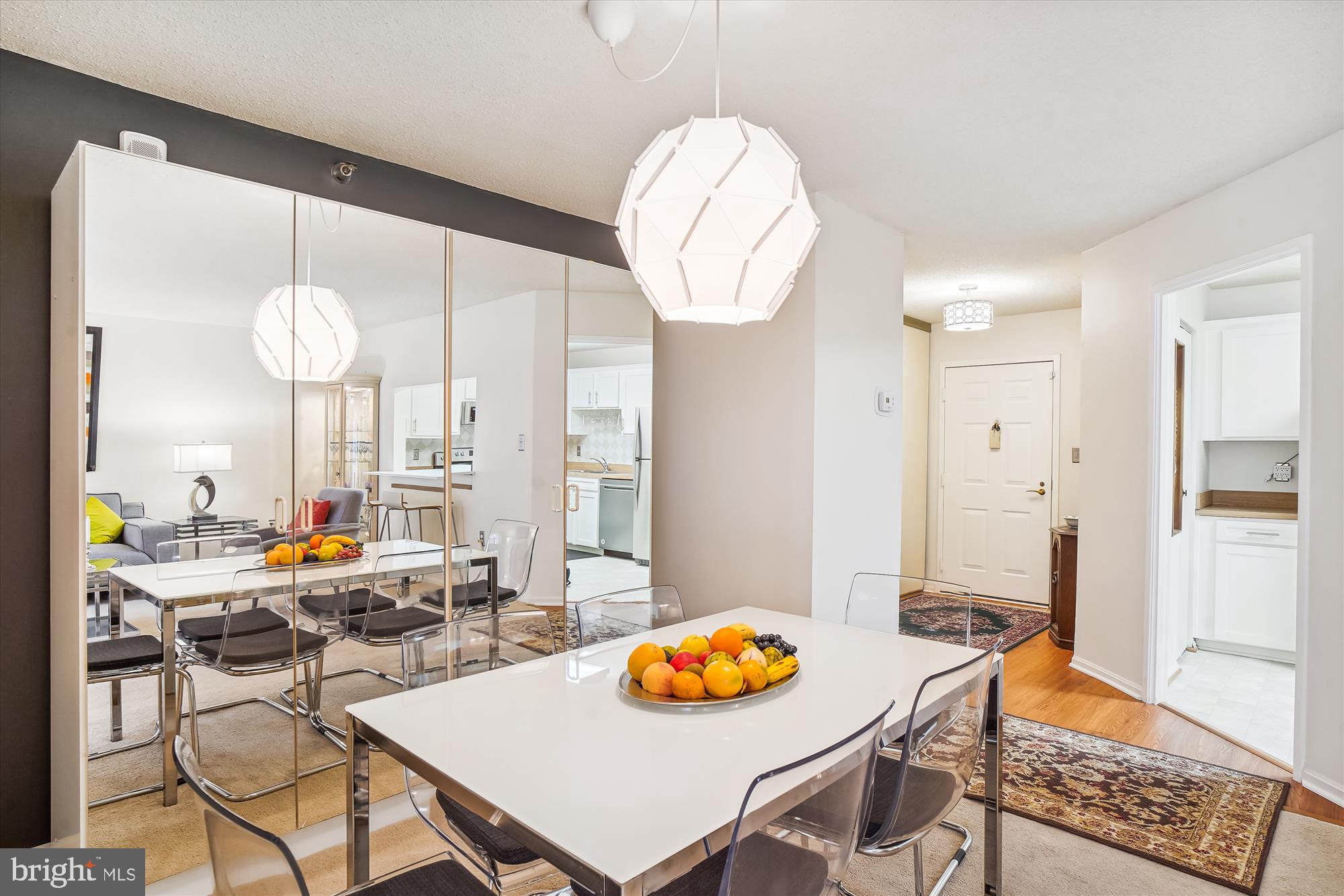 LEISURE WORLD - Residential