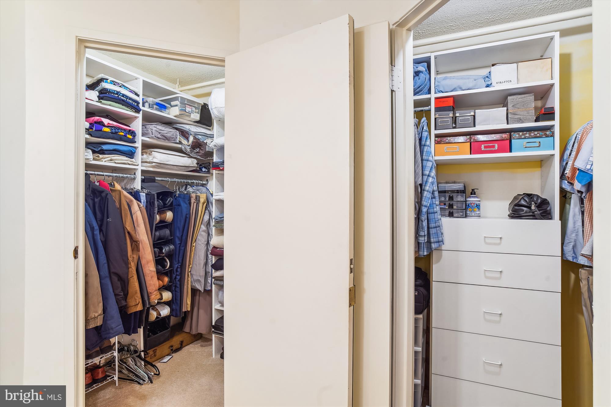 LEISURE WORLD - Residential