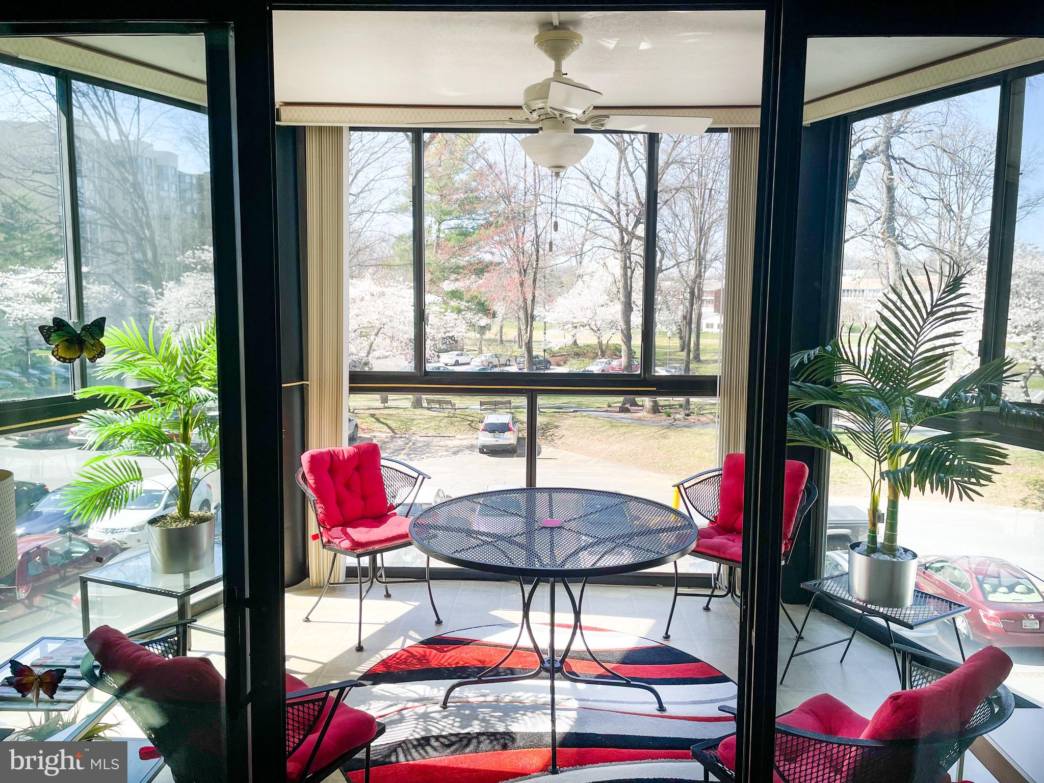 LEISURE WORLD - Residential