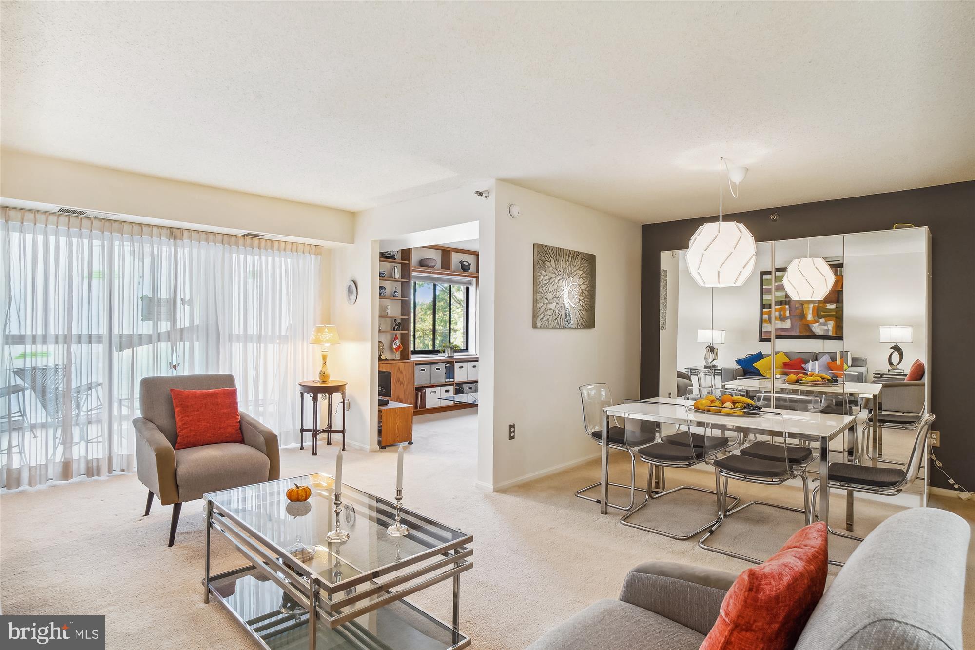 LEISURE WORLD - Residential