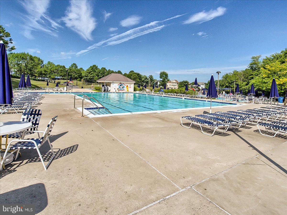 SPRING RIDGE - Residential