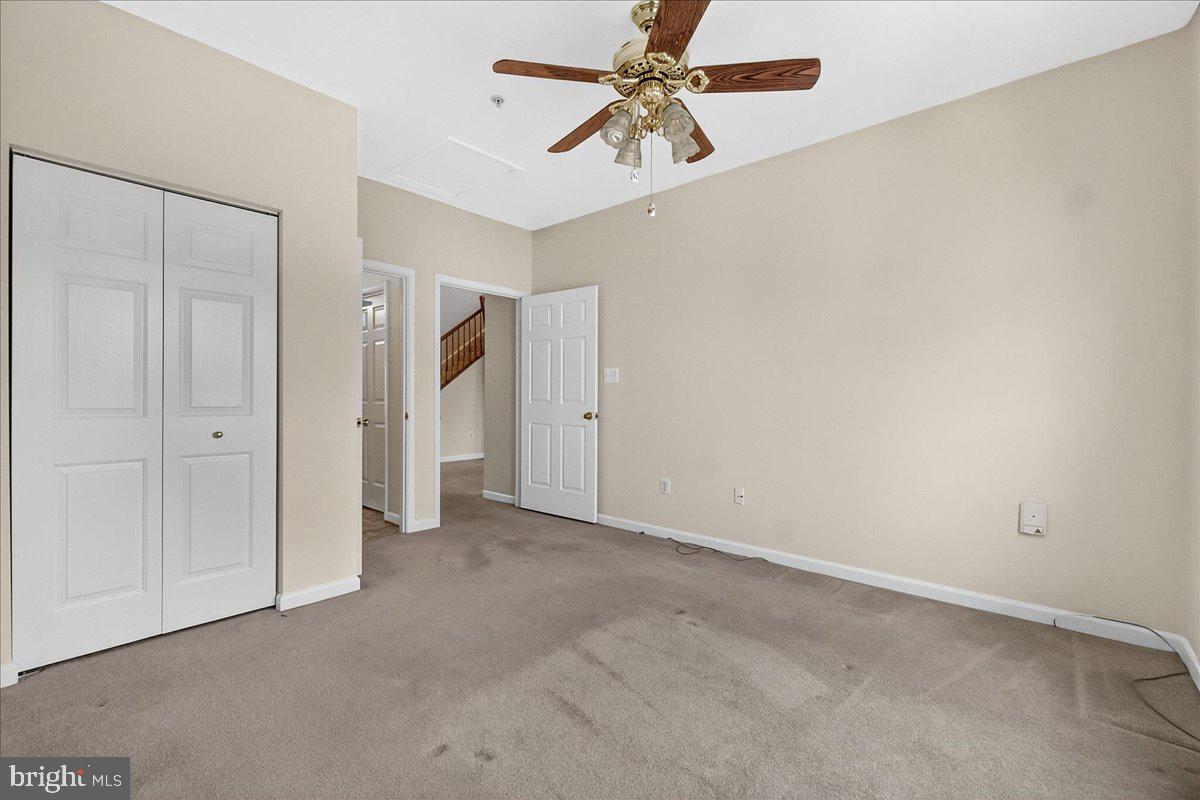 SPRING RIDGE - Residential