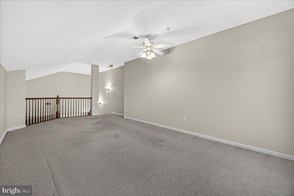 SPRING RIDGE - Residential