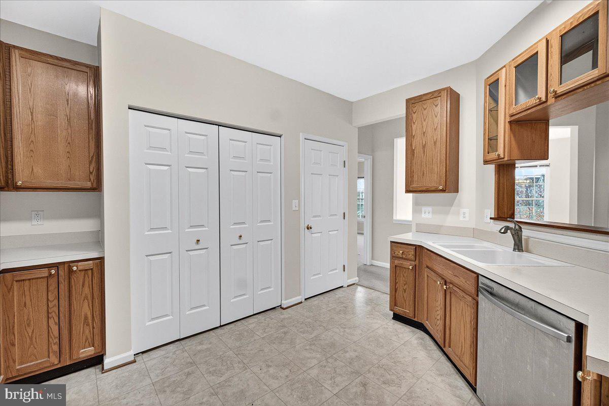 SPRING RIDGE - Residential