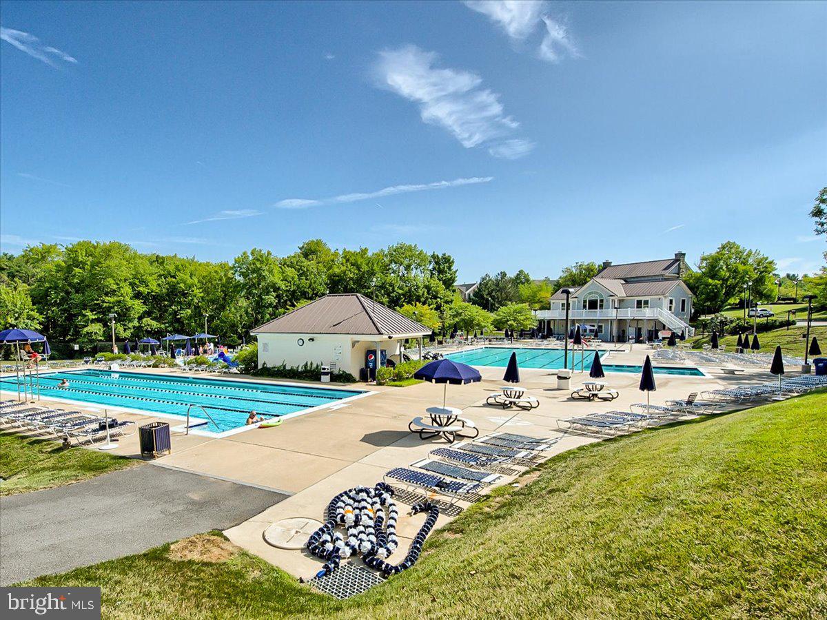 SPRING RIDGE - Residential