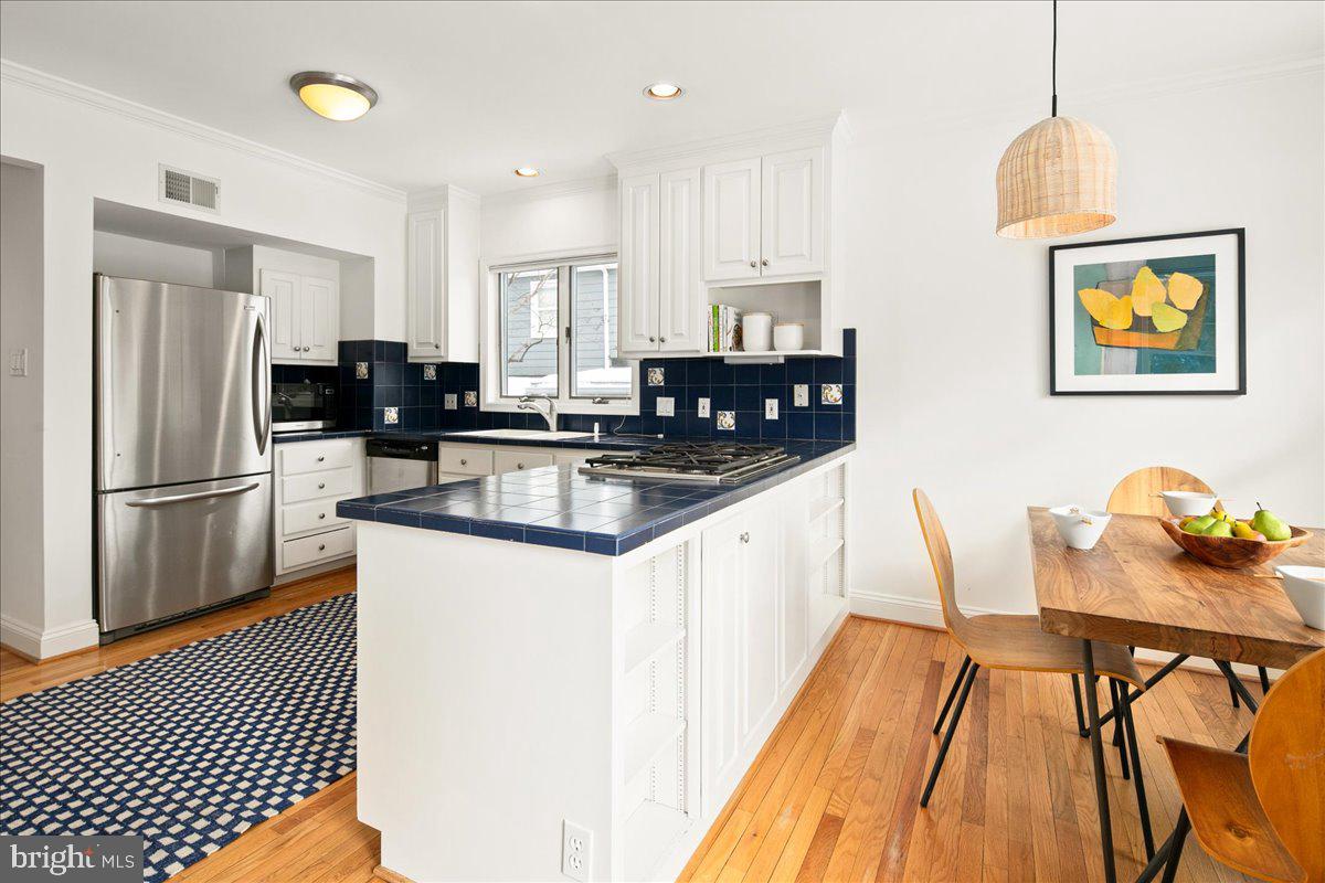 TAKOMA PARK - Residential