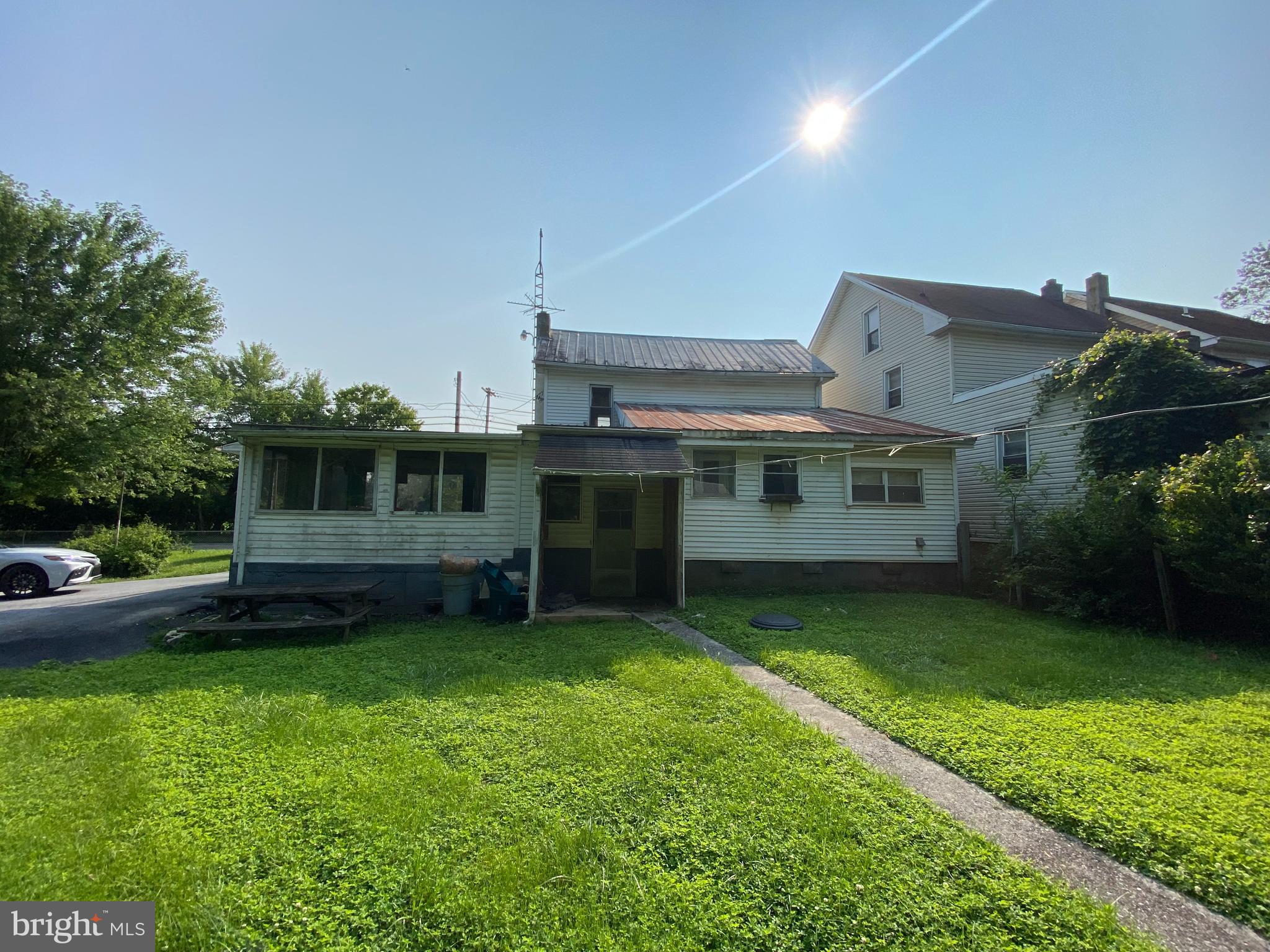 WILLIAMSPORT - Residential