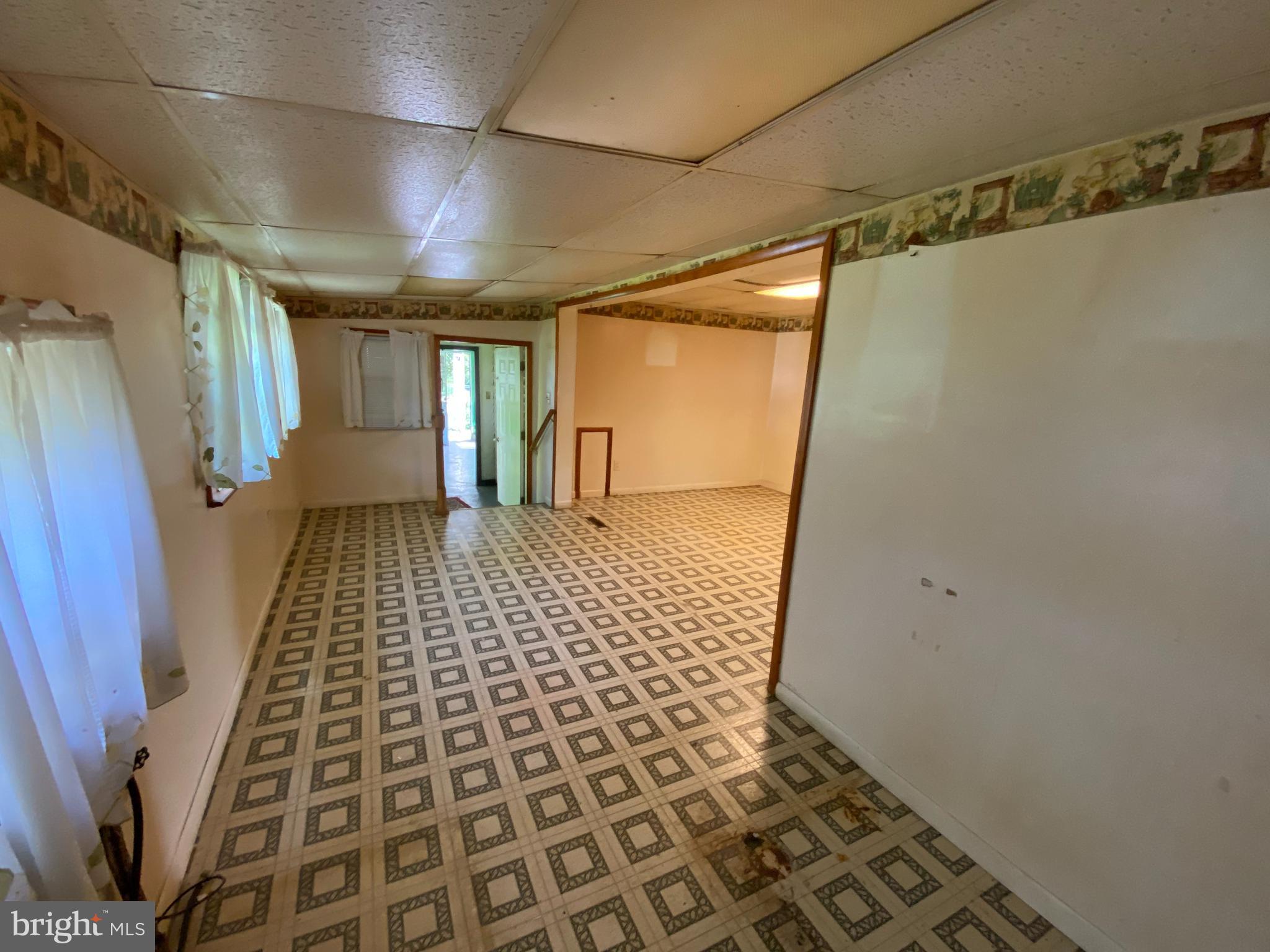 WILLIAMSPORT - Residential