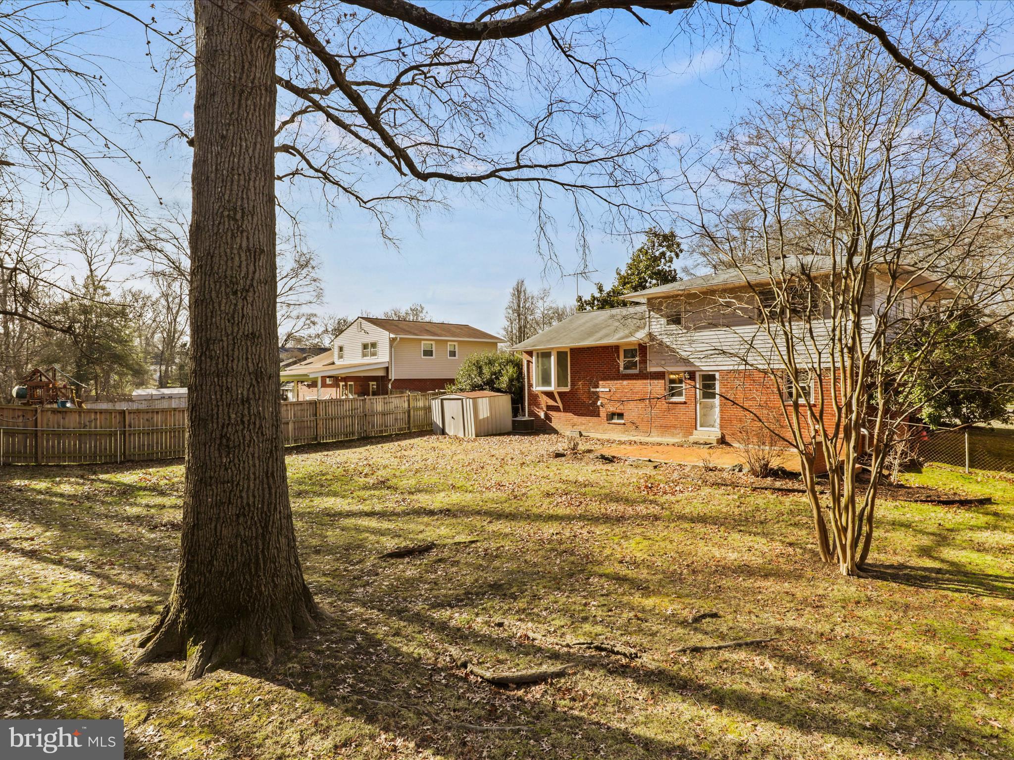 POTOMAC VALLEY - Residential Lease