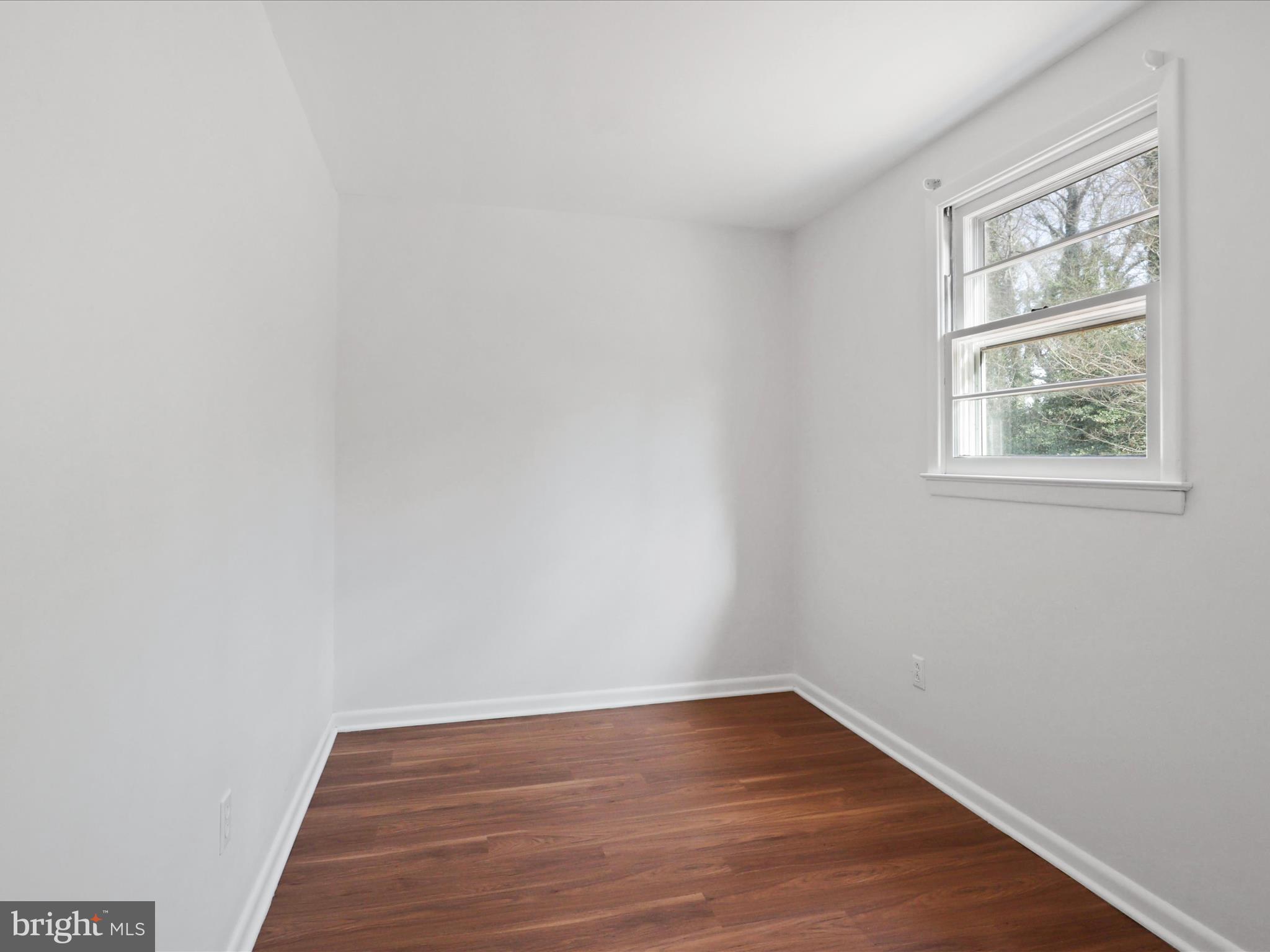 POTOMAC VALLEY - Residential Lease