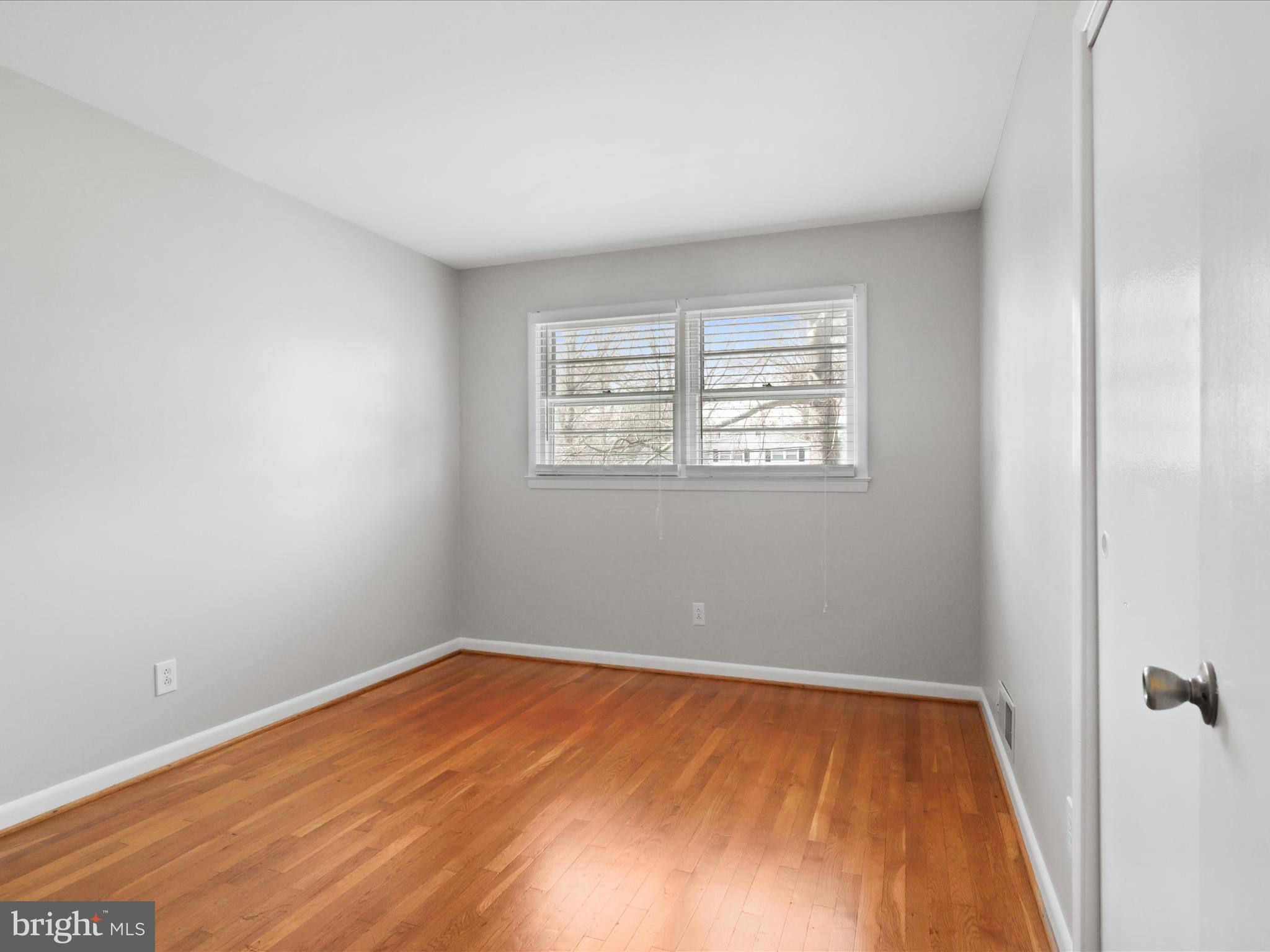 POTOMAC VALLEY - Residential Lease