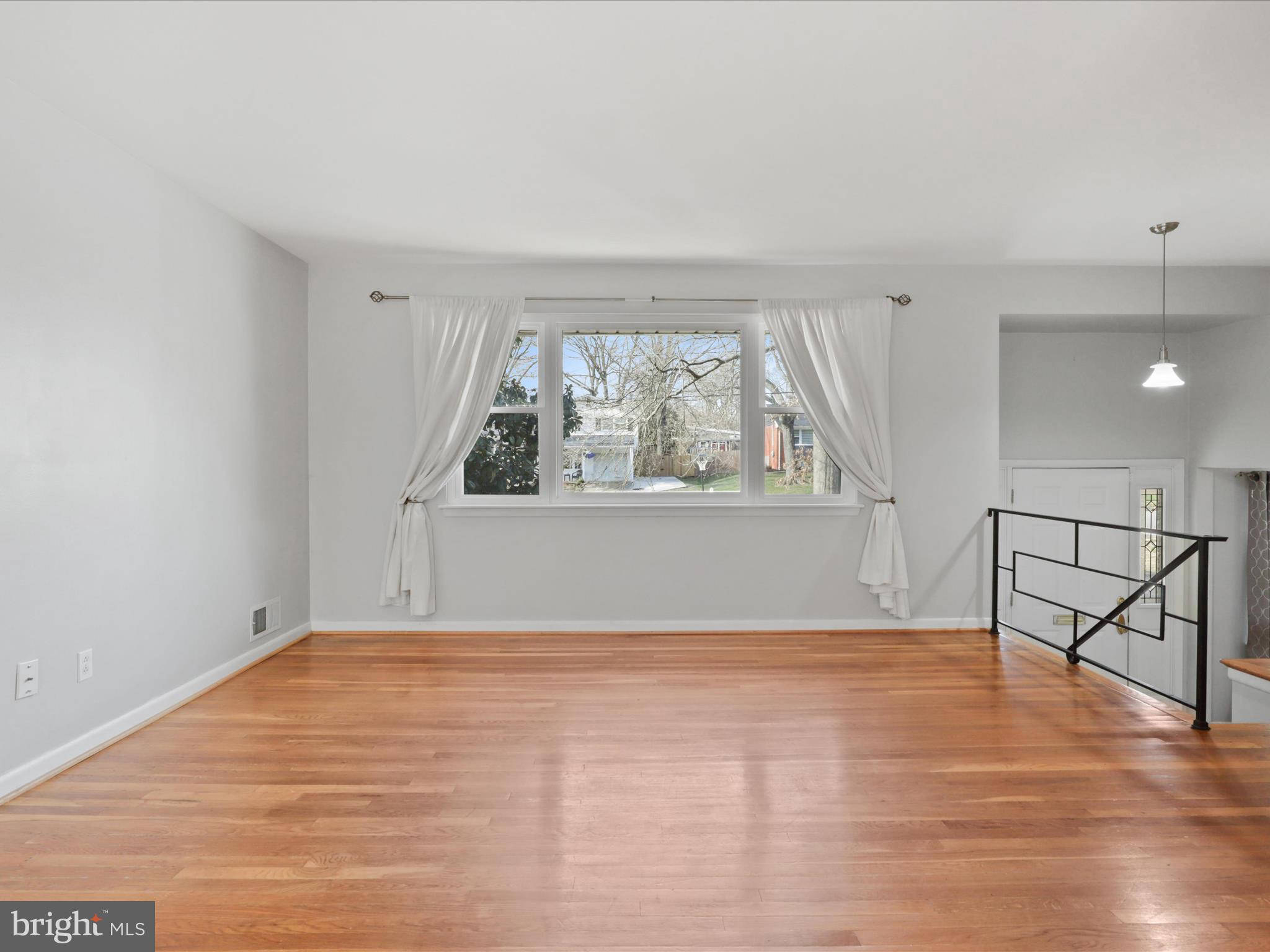 POTOMAC VALLEY - Residential Lease