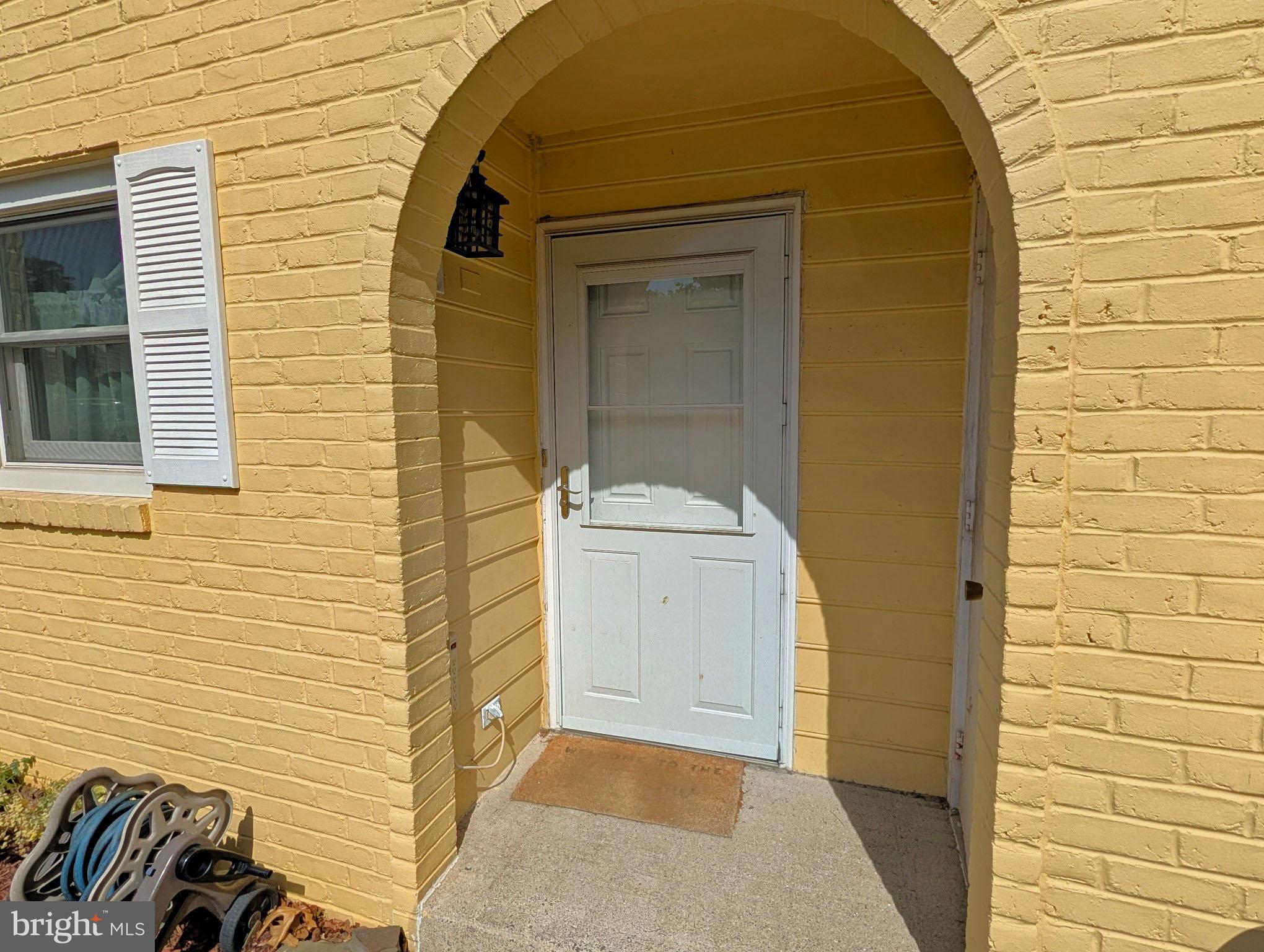 1909 CRICKLEWOOD COVE
