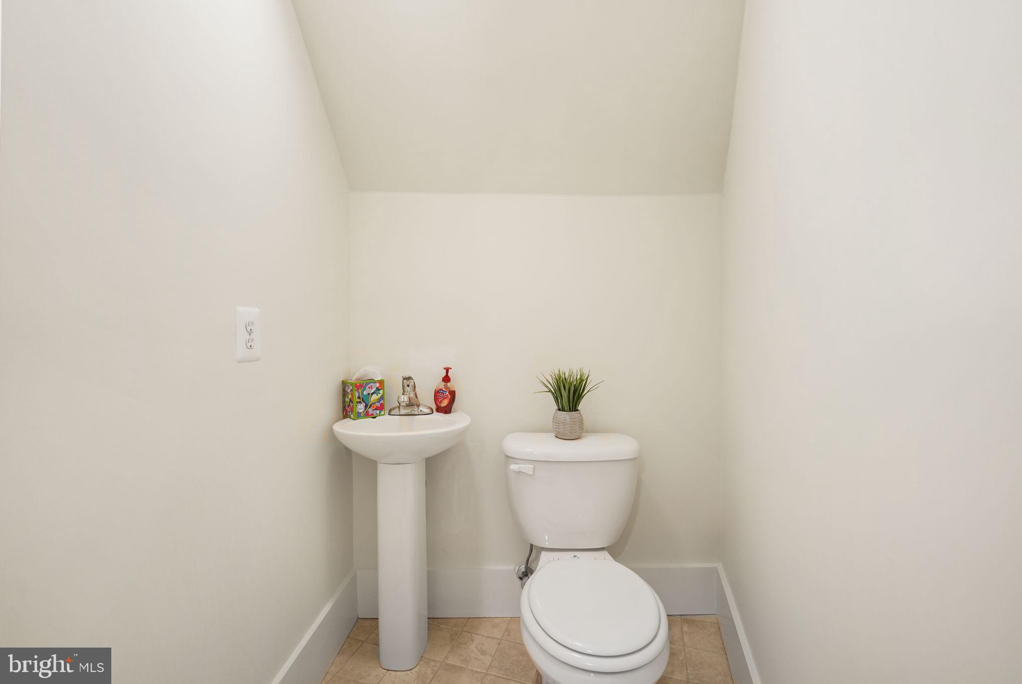 VIENNA WOODS - Residential