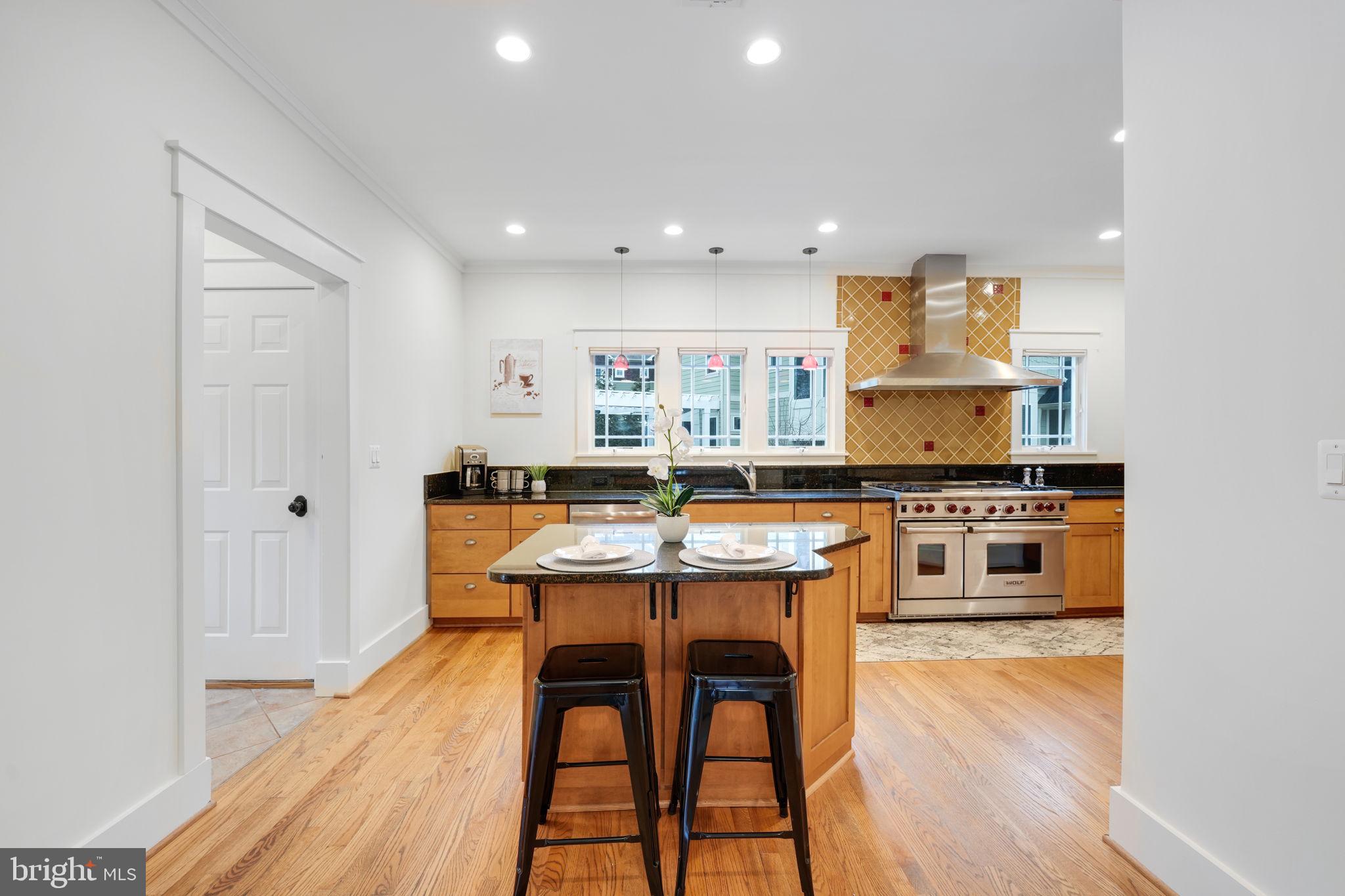 VIENNA WOODS - Residential