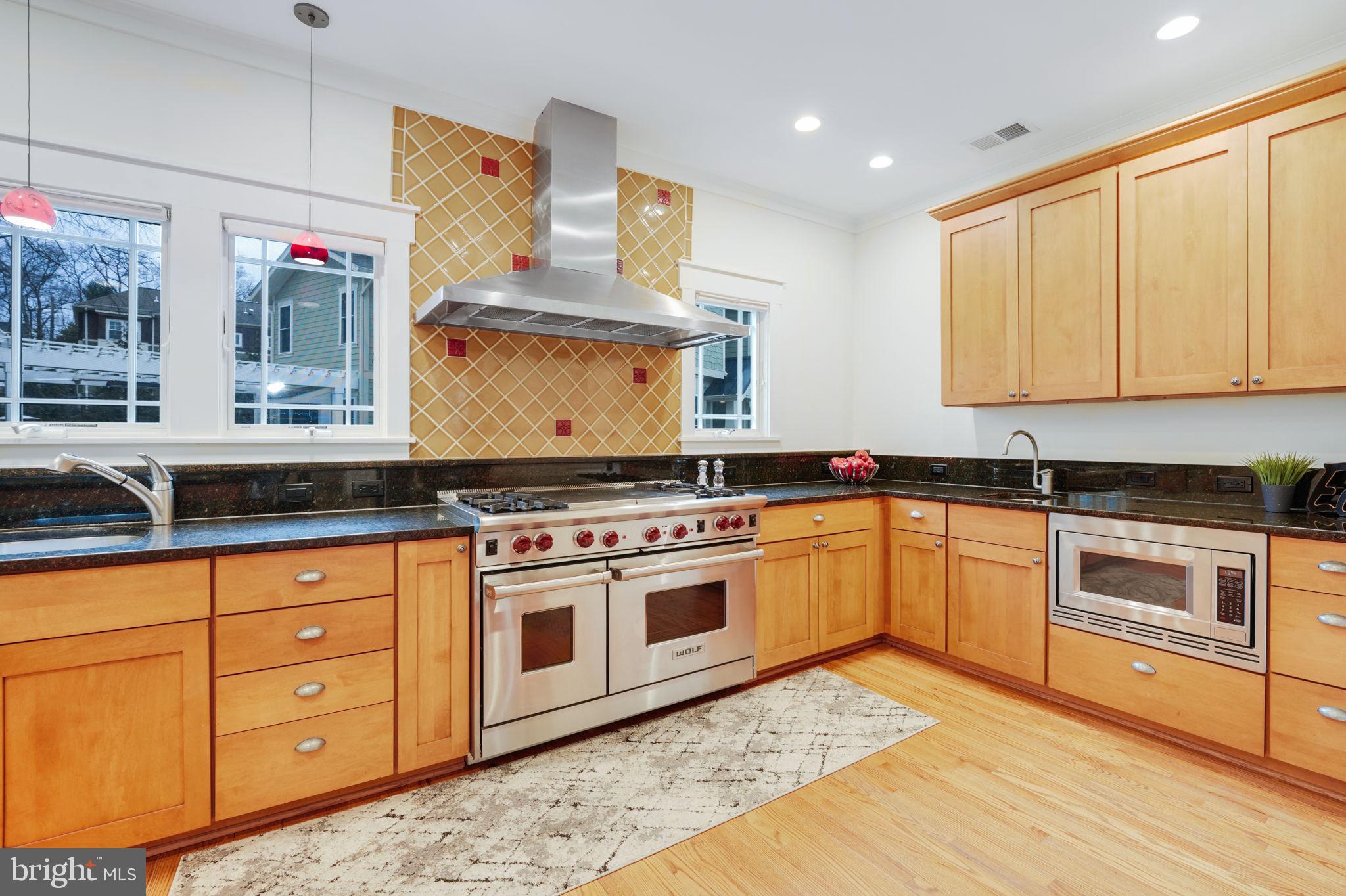 VIENNA WOODS - Residential